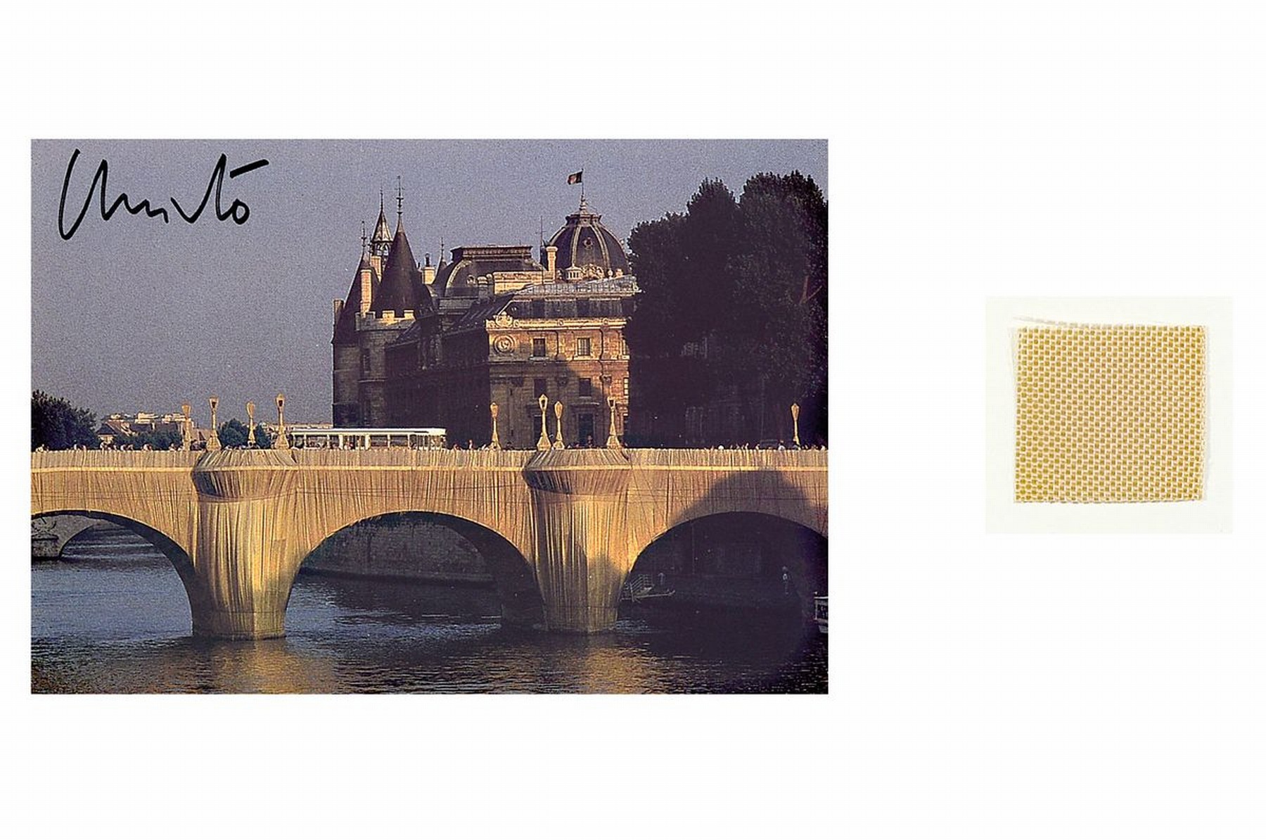 Christo, 1935 - 2020, Lot aus zwei Teilen: a. Multiple "The Pont Neuf Wrapped", Rahmen: 26.5 x 32.5 cm gesamt b. kleines original ...
