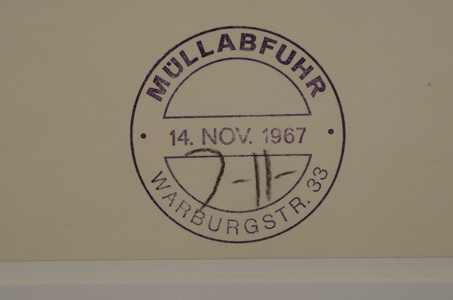 Detail a: Horst Janssen, 1929 - 1995, Bleistiftzeichnung auf chamoisfarbenem Karton,Unikat, handsigniert im Stempel "Müllabfuhr", datiert 14. ...