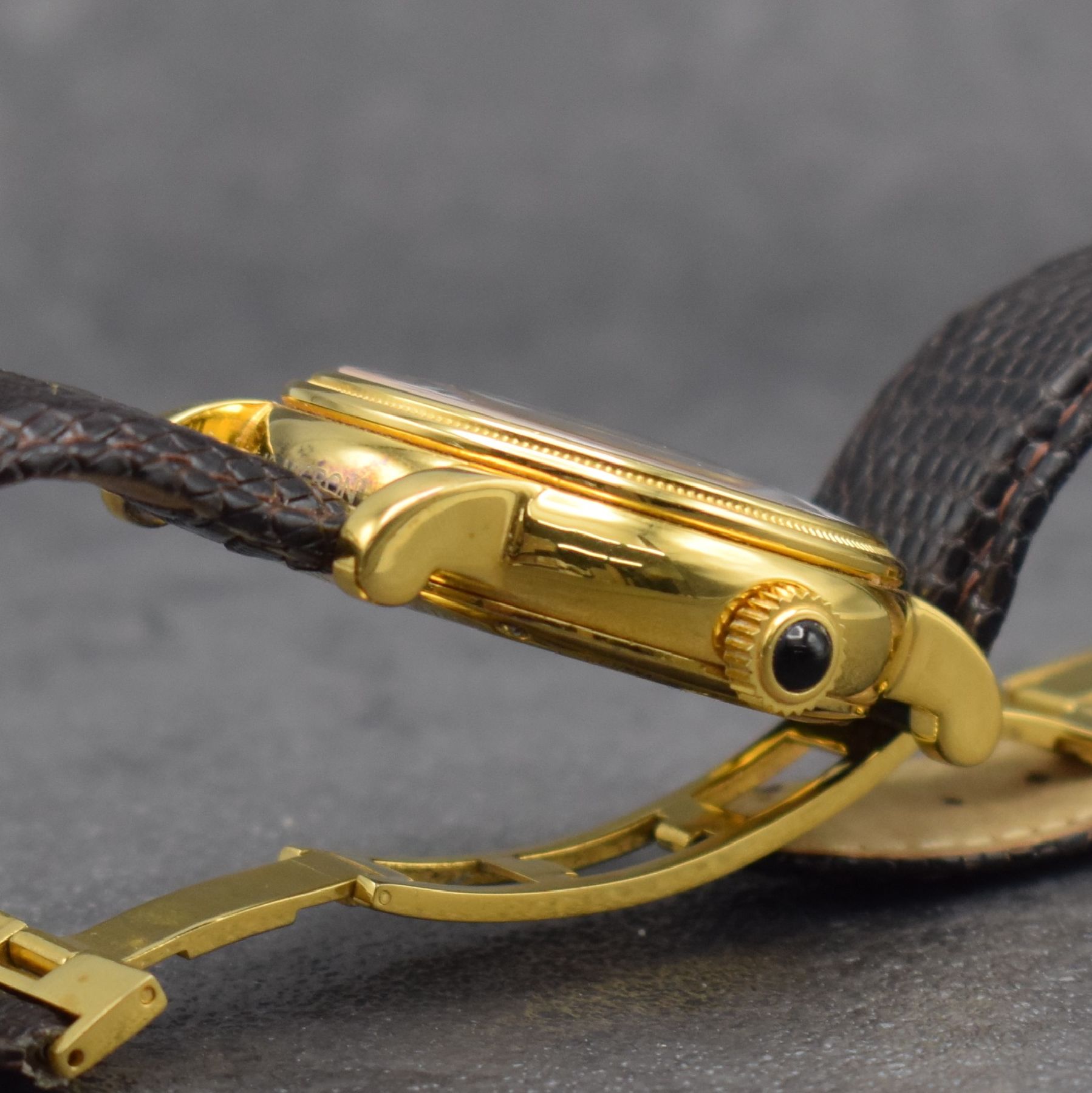 Detail c: FRANCOIS ROTIER Herrenarmbanduhr mit Tourbillon, um 2010, Handaufzug, verg., beids. vergl. Stahlgeh., Boden 4-fach verschr., schwarzes ...