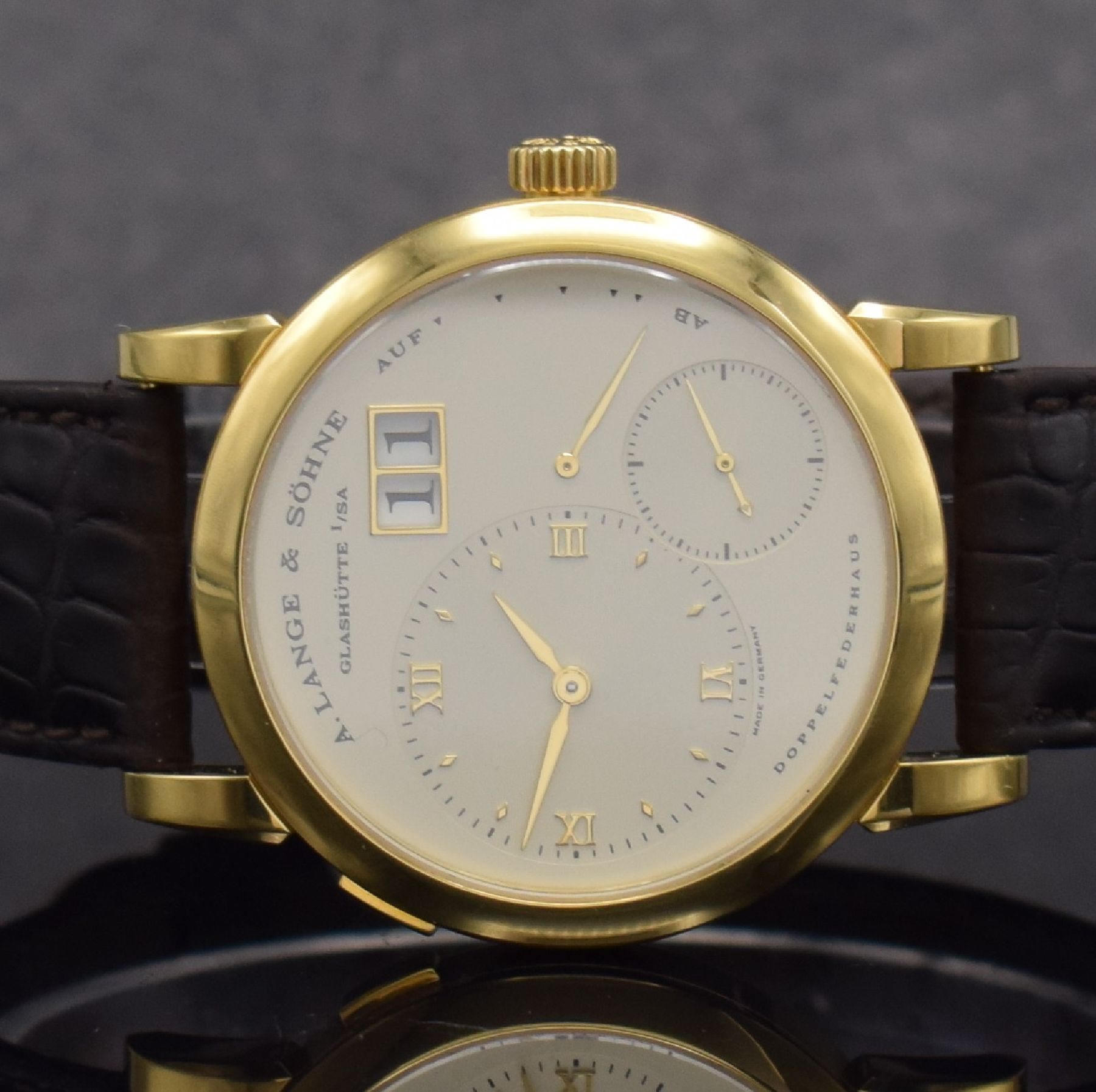Detail a: A. LANGE & SÖHNE "Lange 1" Referenz 101.021 feine Herrenarmbanduhr in GG 750/000, Deutschland um 1998, Handaufzug, massives beids. vergl. ...