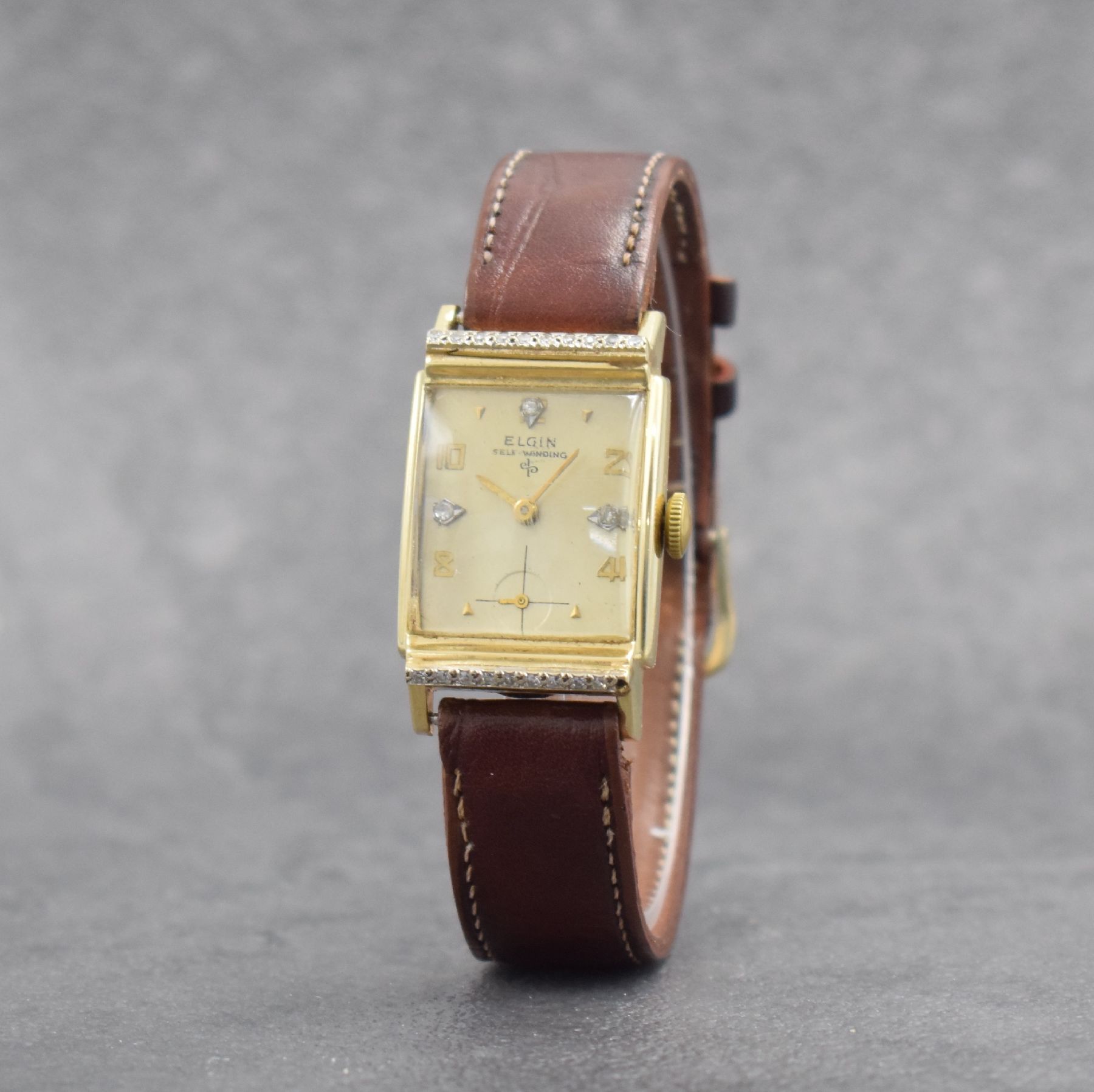Detail b: LORD ELGIN Herrenarmbanduhr in GG 585/000, USA 1940er Jahre, Handaufzug, Boden aufgedr., nachtr. m. 3 Diamantindizes bes. Zifferbl. m. Fehldruck ...