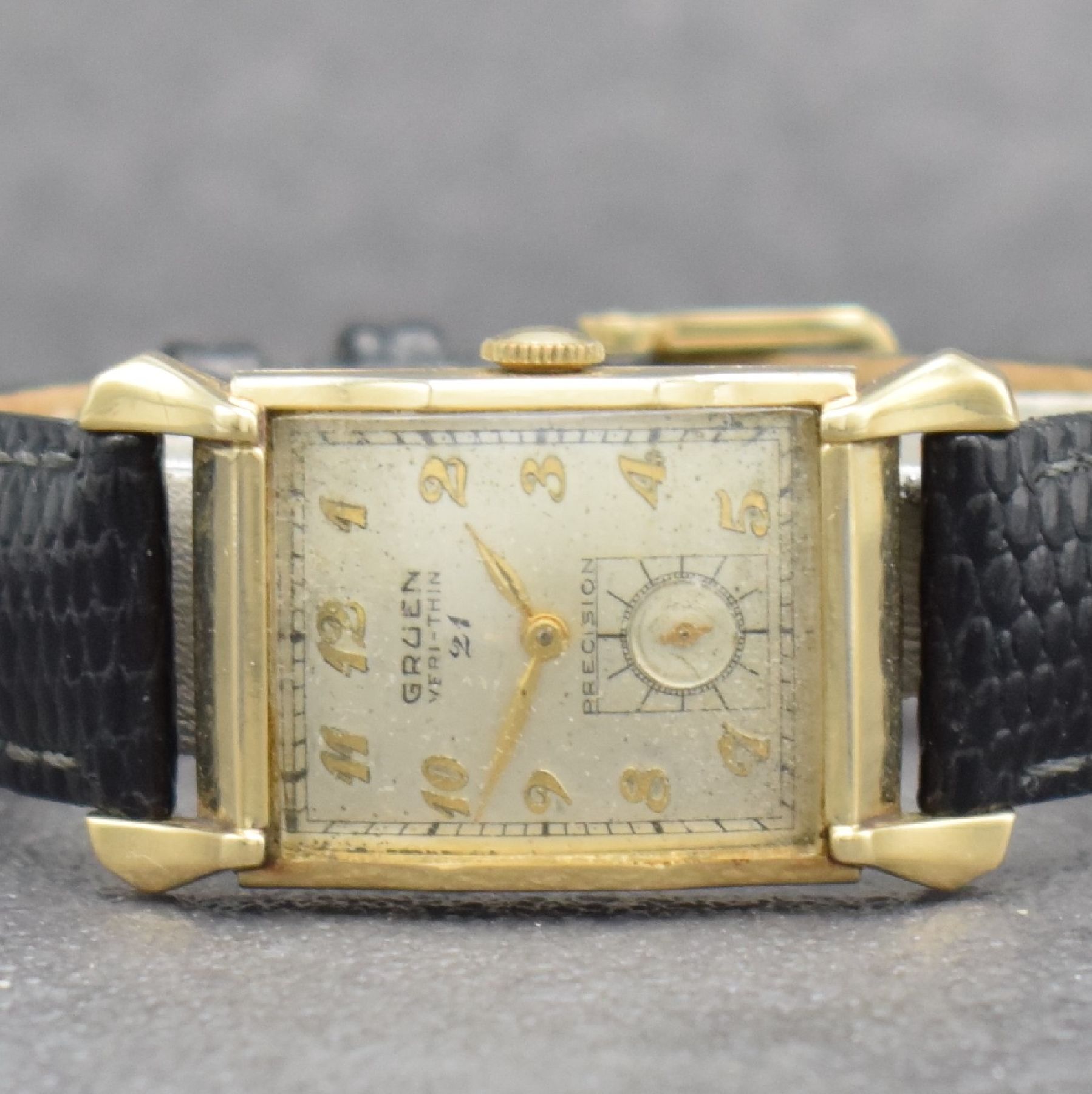 Detail k: Konvolut: 3 GRUEN Armbanduhren, alle Handaufzug, Ende 1940er Jahre, alle GG- Filled-Geh., 1 x Very Thin Precision Herrenarmbanduhr, Zifferbl. ...