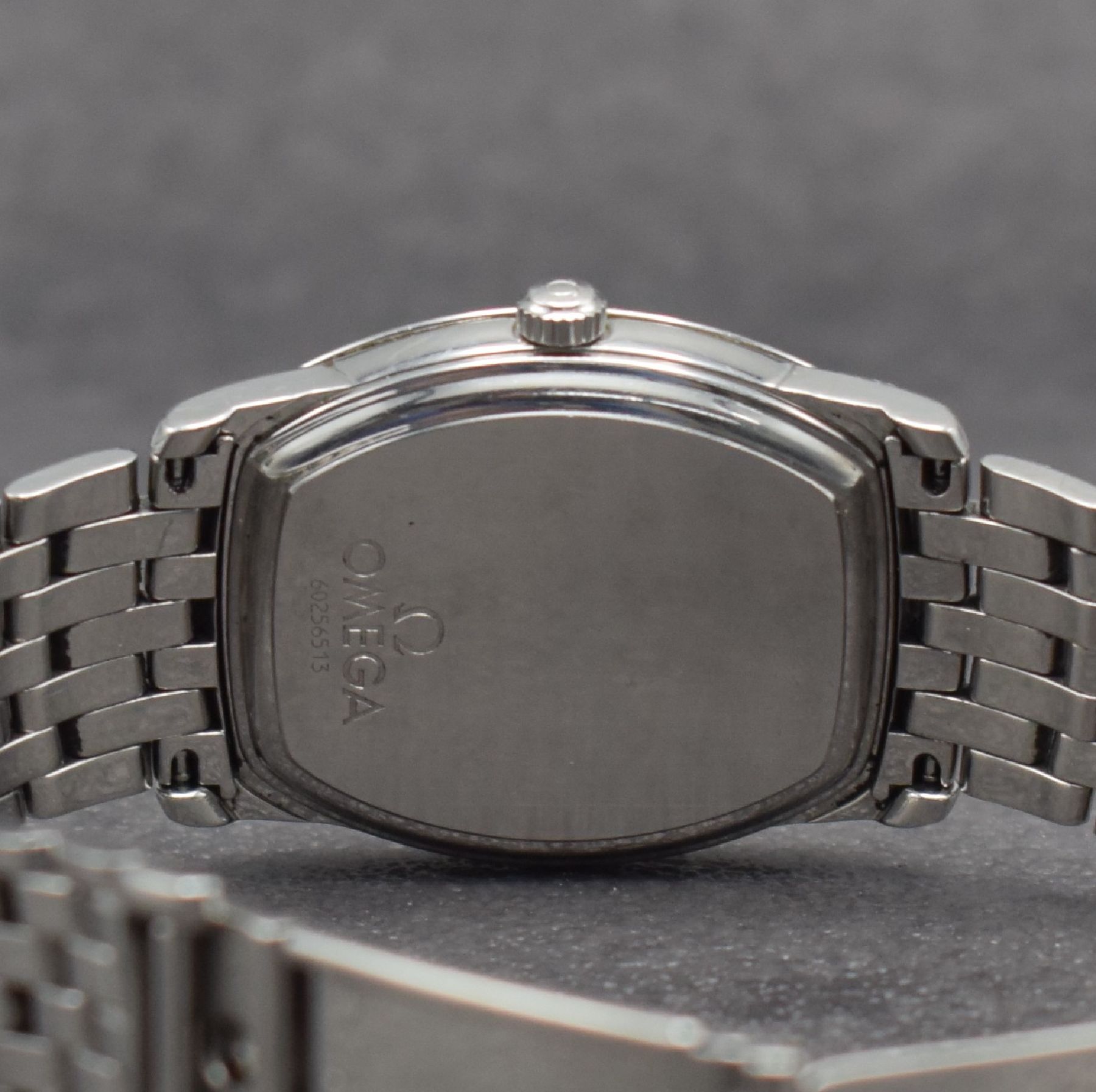 Detail f: OMEGA Chronometer Armbanduhr Ref. 168 1220/ 368 1220, Schweiz um 2000, Automatik, 3- teil. Edelstahlgehäuse, Boden & Glasrand aufgedr., orig. ...