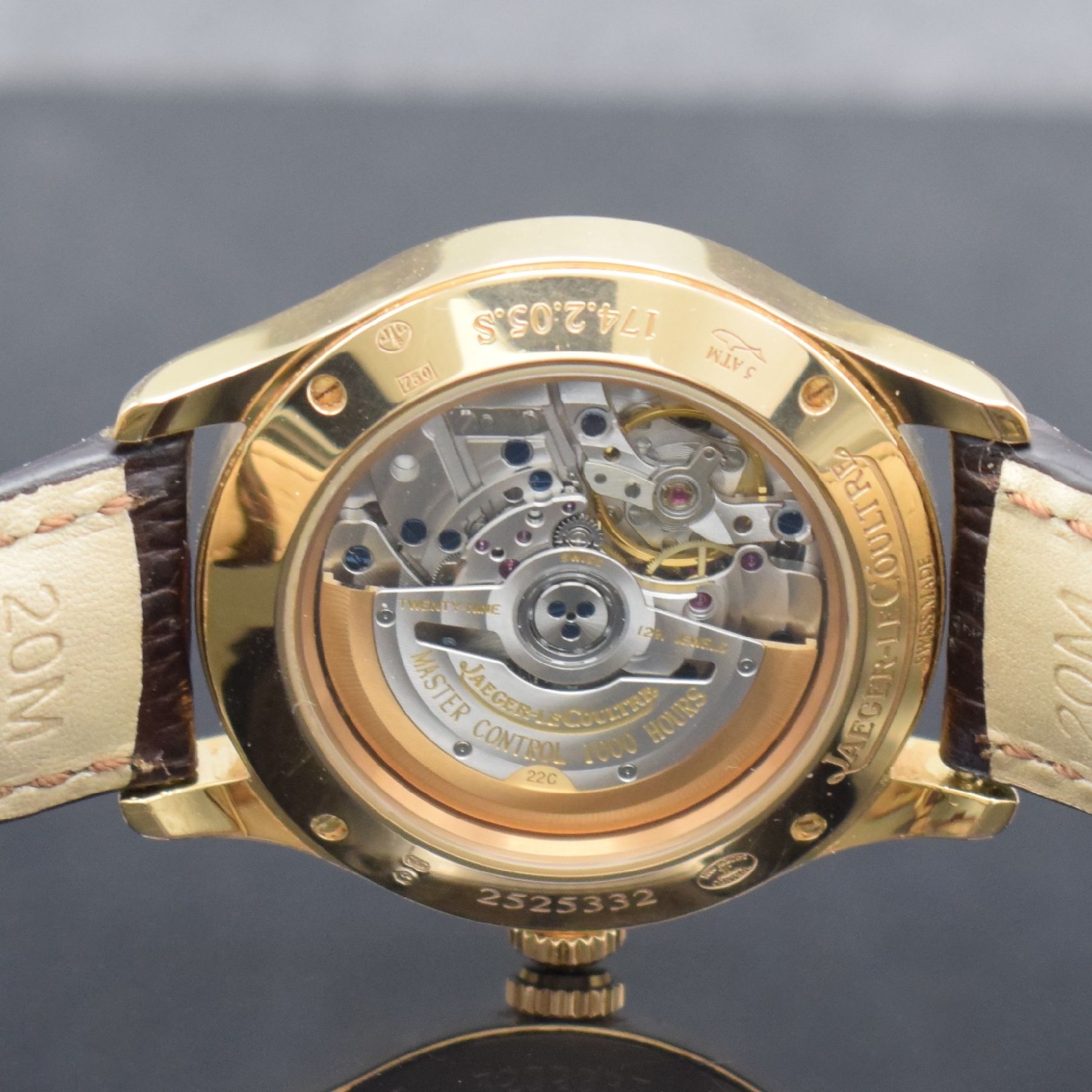 Detail h: Jaeger-LeCoultre Master Hometime Herrenarmbanduhr in RoséG 750/000, Schweiz verk. lt. beil. Pap. 08/2011, Automatik, Ref. 174.2.05S/Q1622430, beids. ...
