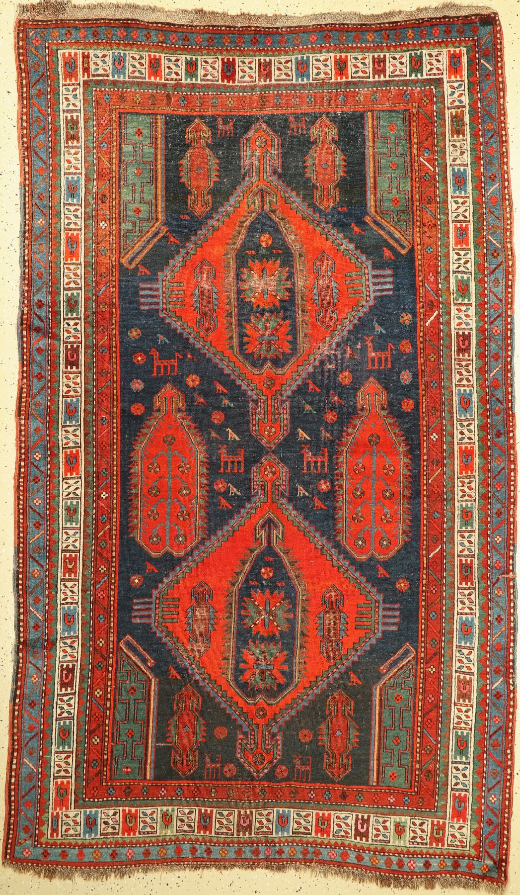 Kazak antik, Kaukasus, um 1900, Wolle auf Wolle, ca. 238 x 137 cm, Starke Gebrauchsspuren