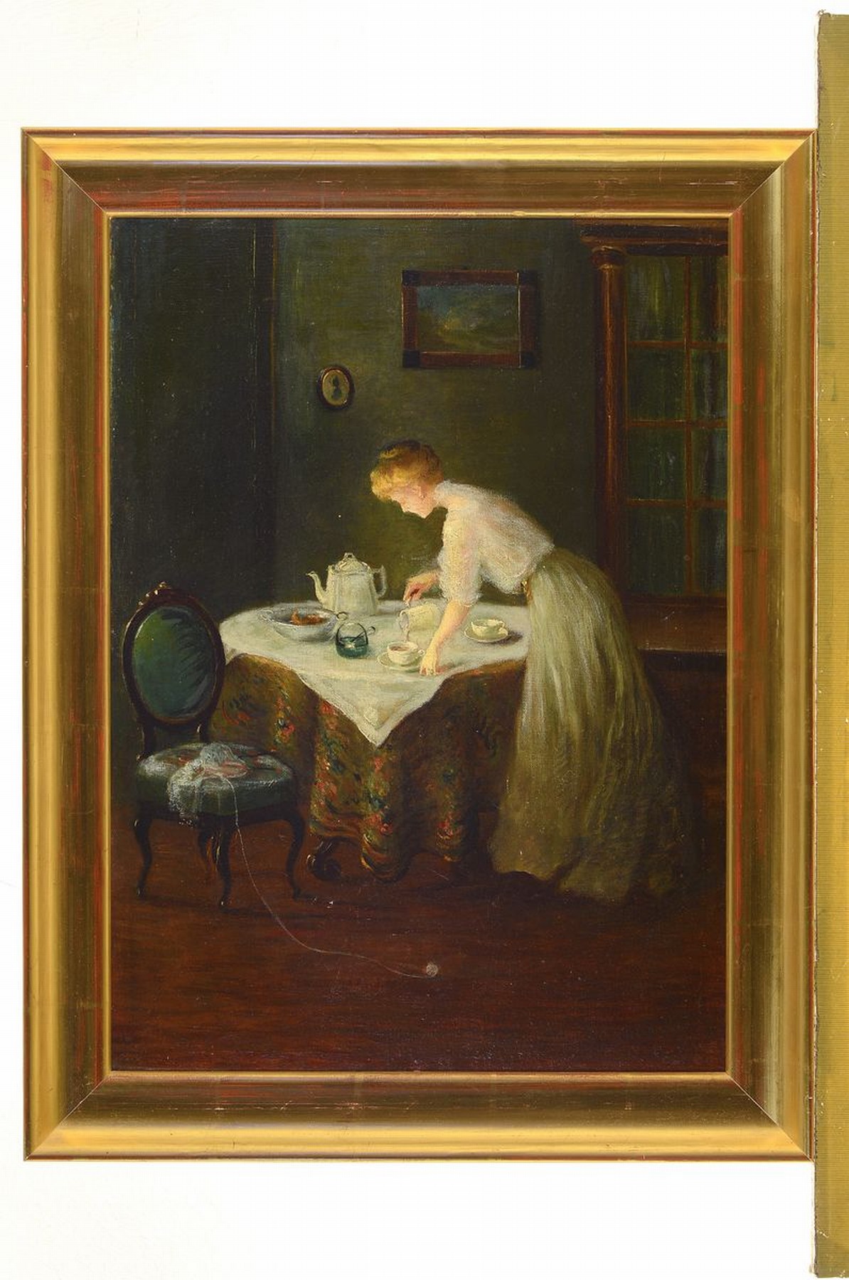 Detail k: Unbekannter Künstler, deutsch, um 1900, Interieur, Junge Frau beim Eingiessen des Kaffees in einem Salon, Öl/Lwd, unsigniert, ca. 54x40cm, R. ca. ...