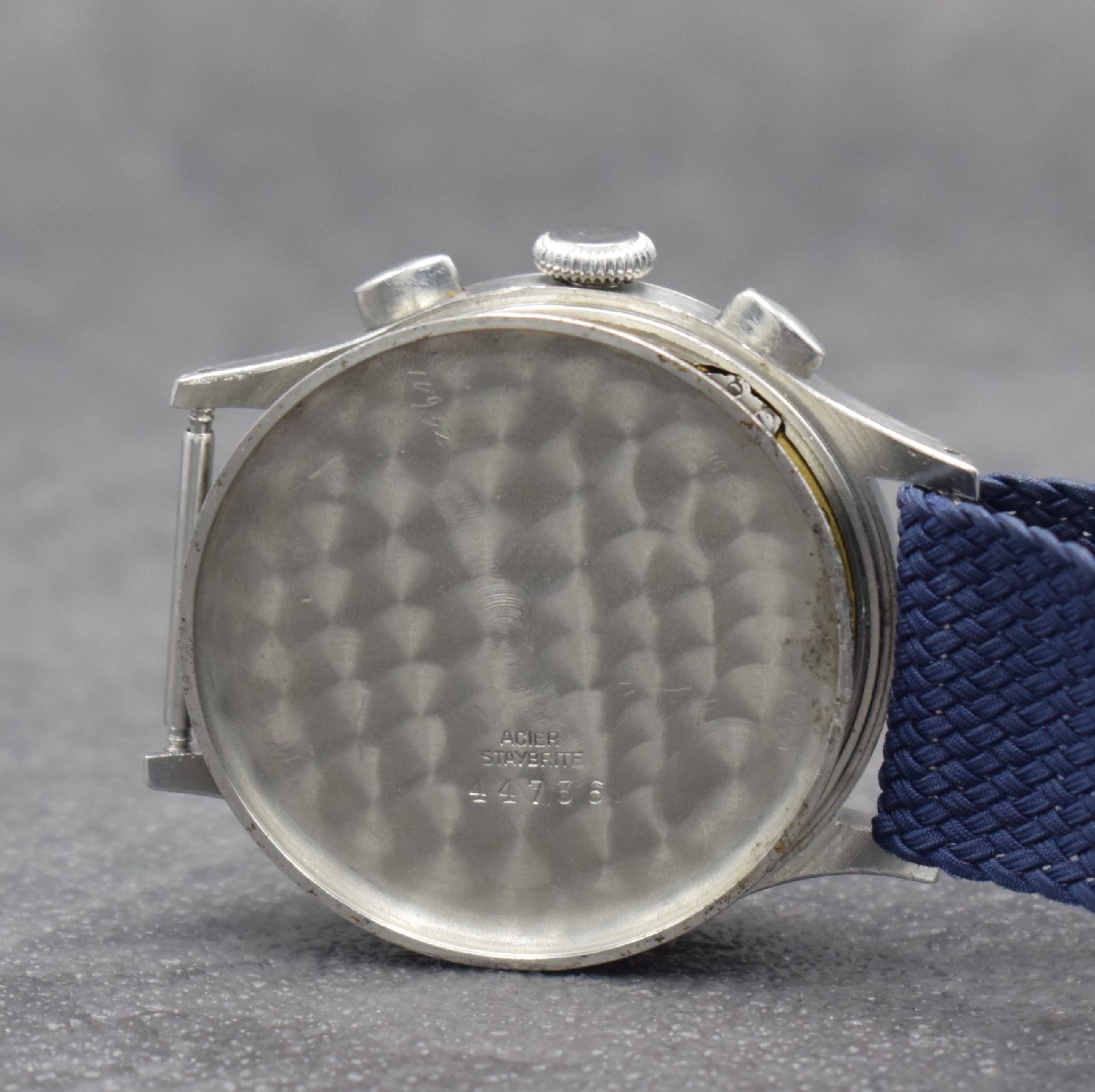 Detail g: LEMANIA schöner Herrenchronograph Kal. 15TL in Stahl, Schweiz um 1940, Handaufzug, gedr. Geh., Boden m. späterer RML-Grav., orig. Drücker & Krone, ...