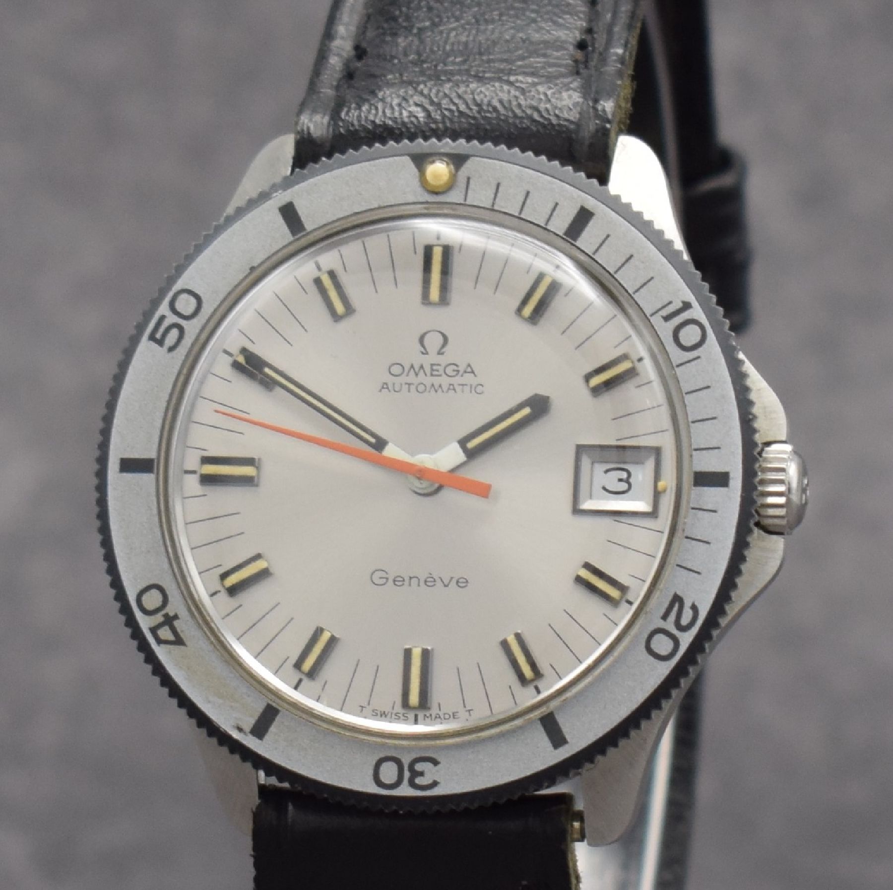 Detail c: OMEGA Geneve seltene nahezu neuwertige Herrensportuhr in Stahl, Schweiz um 1969, Automatik, Ref. 166.054, verschr. Boden noch m. Schutzlack, ...