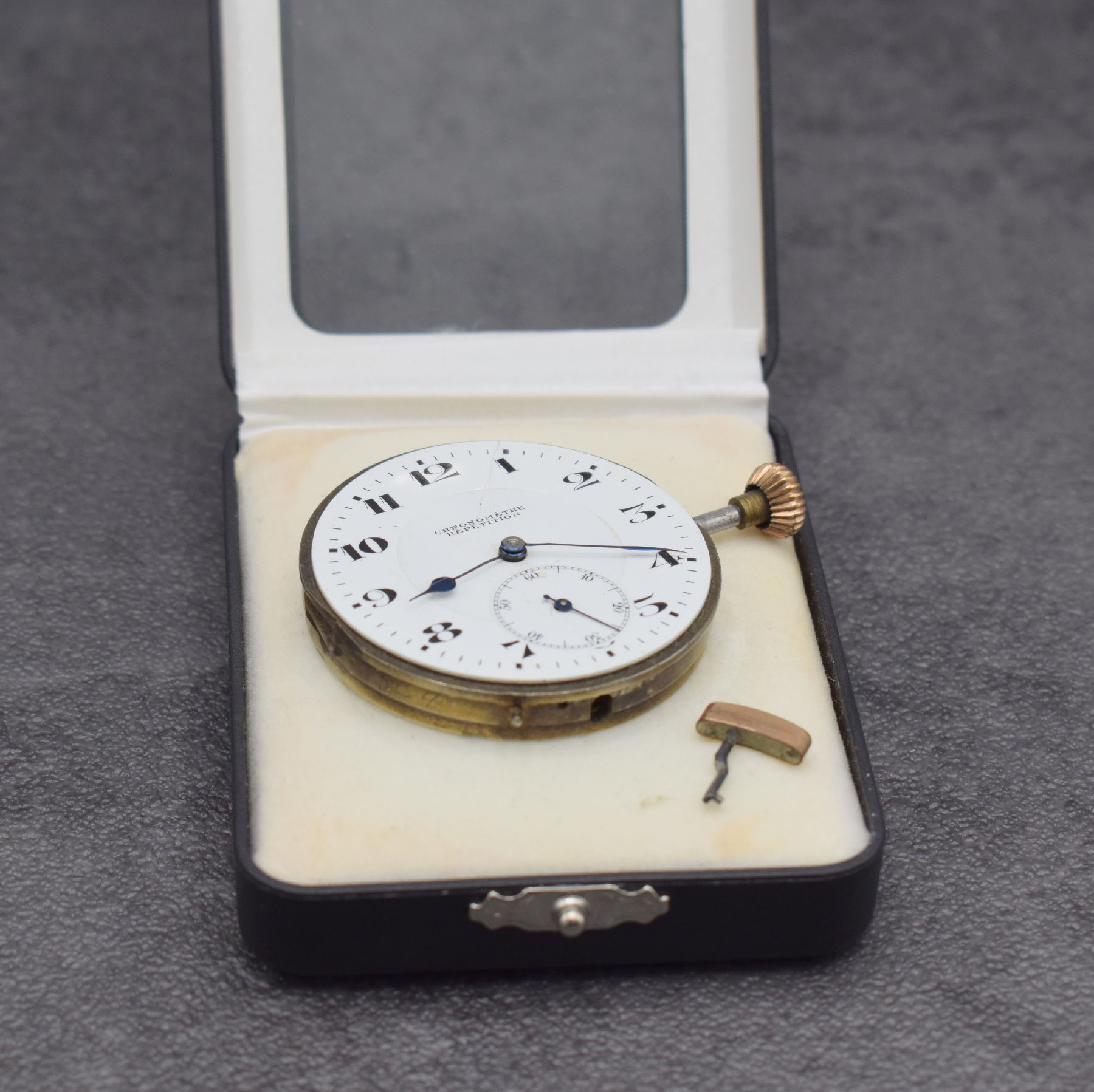 Detail f: Savonette Taschenuhrwerk mit 1/4 Stunden- Repetition bezeichnet CHRONOMETRE REPETITION, Schweiz um 1900, Emailzifferbl. m. arab. Std. riss., gebl. ...