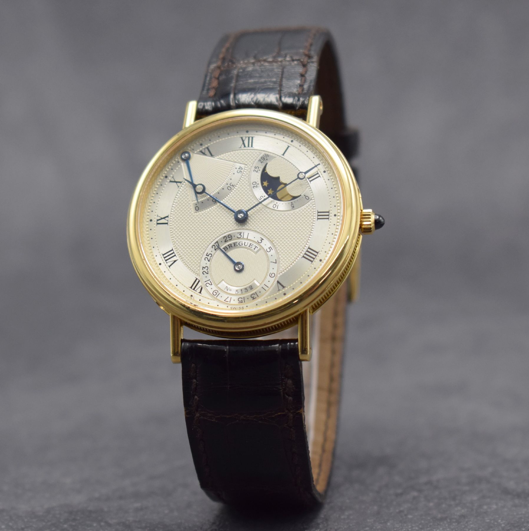 Detail c: BREGUET feine Herrenarmbanduhr Classique mit Mondphase, Gangreserve & Datum in GG 750/000 Referenz 3137, Schweiz um 1999, Automatik, beids. vergl., ...