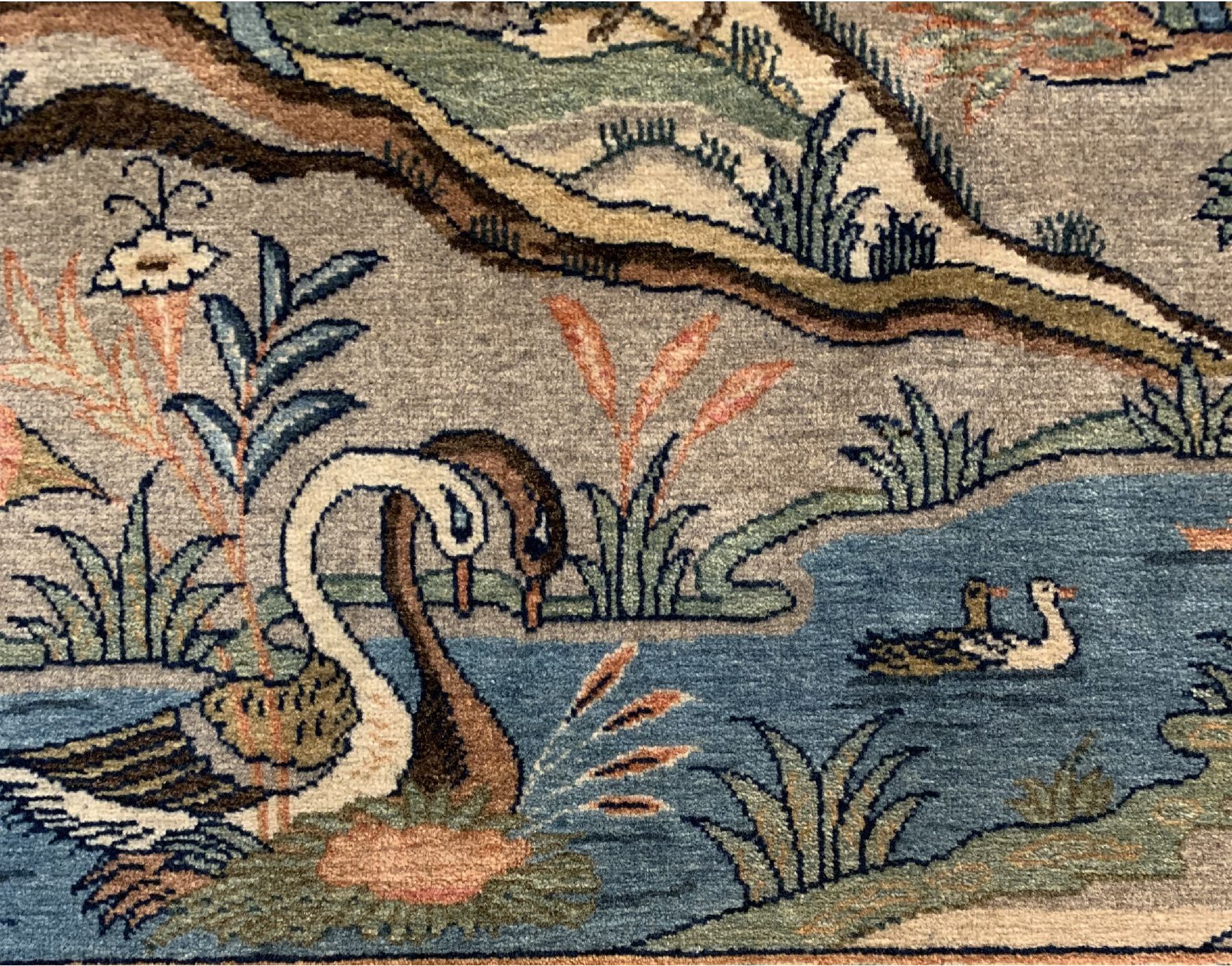 Detail f: Seltener feiner Kork Keschan, Zentralpersien, um 1930, Korkwolle geknüpft auf Baumwolle, ausgefallener Bildteppich mit Landschaftsdarstellung und ...