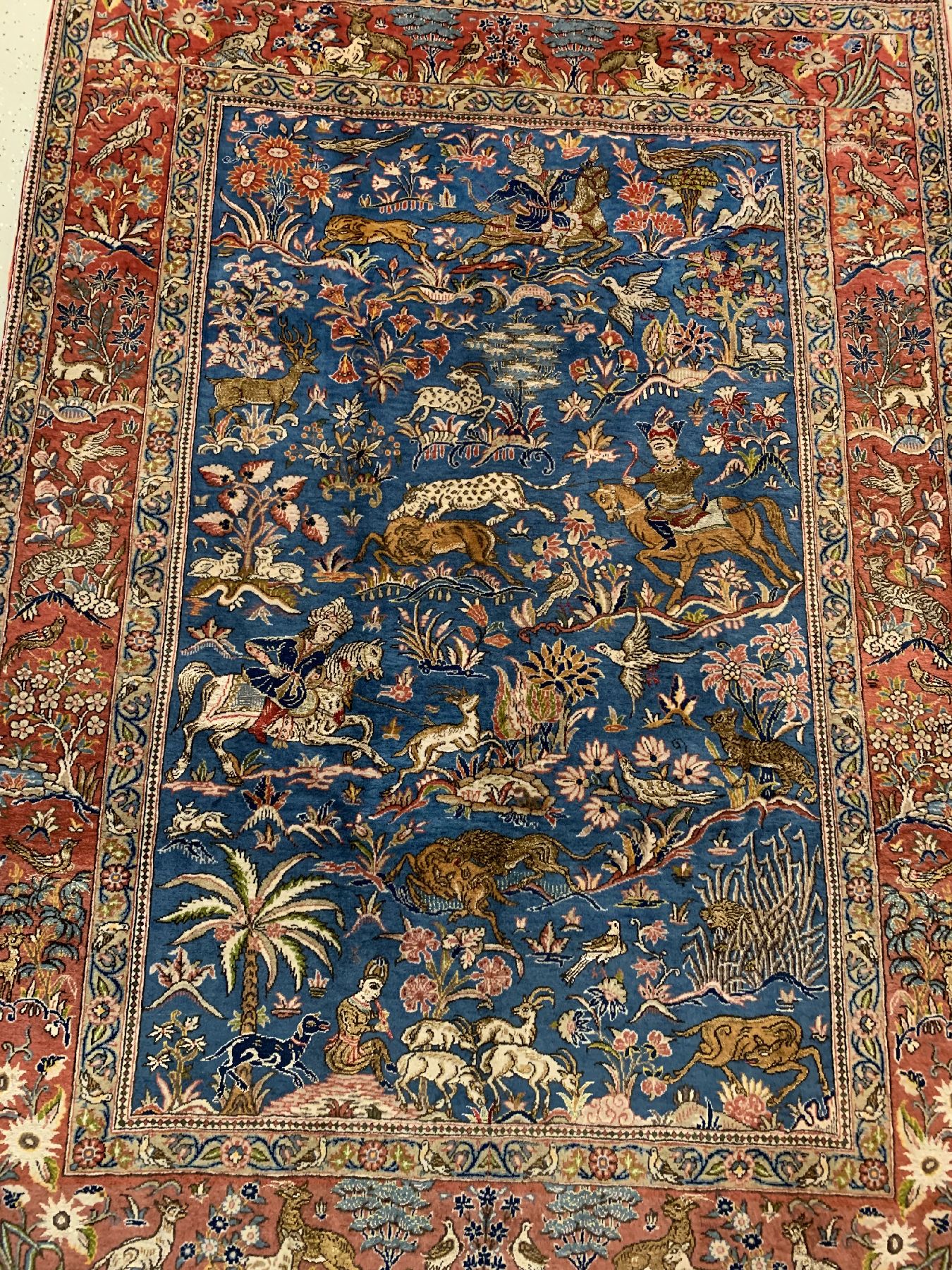 Detail a: Feiner Ghom Kork, Persien, um1940/50, Korkwolle mit Seide geknüpft auf Baumwolle, ausgefallener Jagdteppich mit seltener Farbgebung, ca.214 x 154 ...