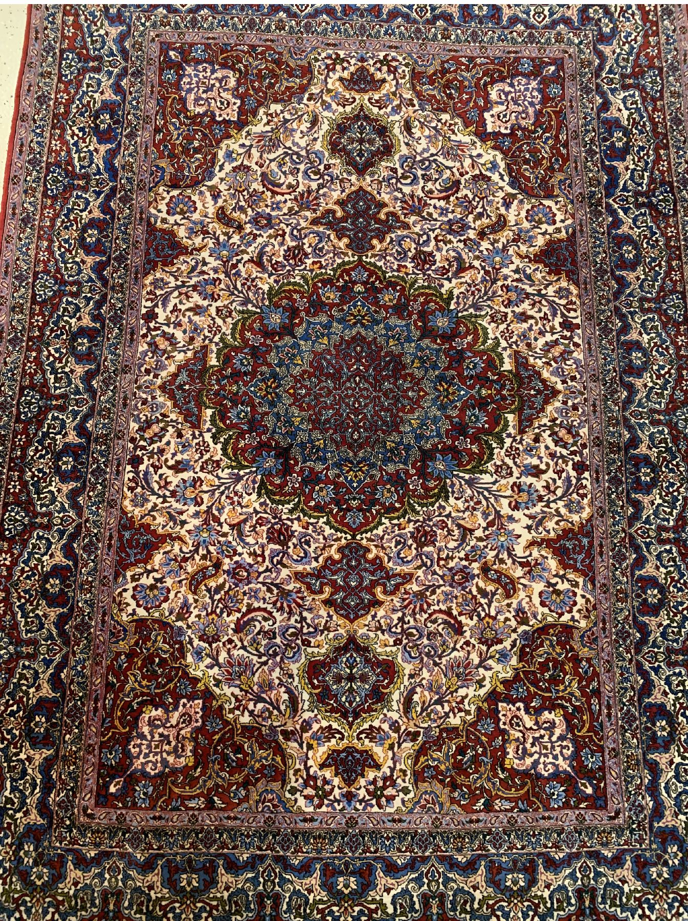 Detail a: Sehr feiner Esfahan (18 Kheft), Persien, um 1940/50, Korkwolle geknüpft auf Seide, Bemerkenswerte feine Knüpfung, ca. 233 x 160 cm,ca. 1.2 Mio ...