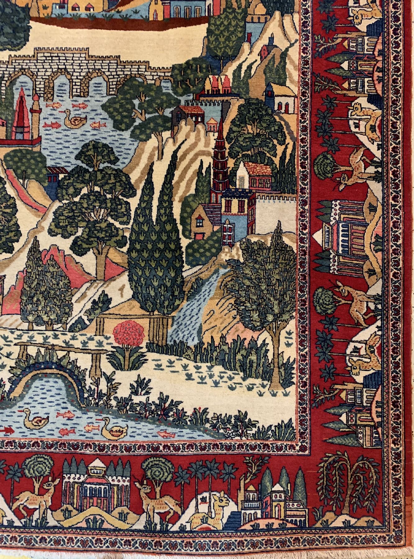 Detail c: Keschan Kork fein,(Bildteppich), Persien, um 1940, Korkwolle geknüpft auf Baumwolle, feiner Keschan mit Landschaftsmotiv, ca. 210 x 130 cm, ...