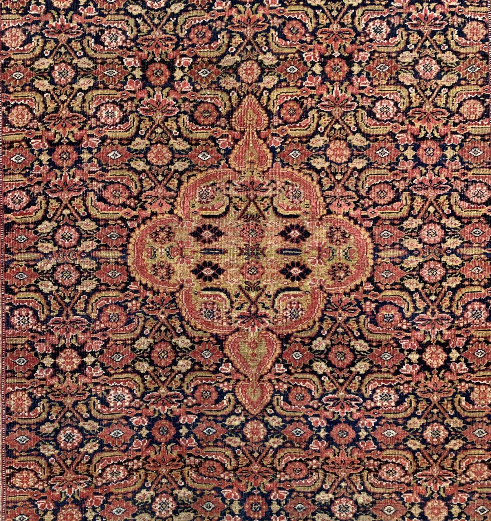 Detail a: Nomadenteppich Fars Region, Persien, Ende 19.Jhd., Wolle geknüpft auf Wolle , ca, 190 x 134 cm,EHZ:3(gleichmässig dünner Flor).