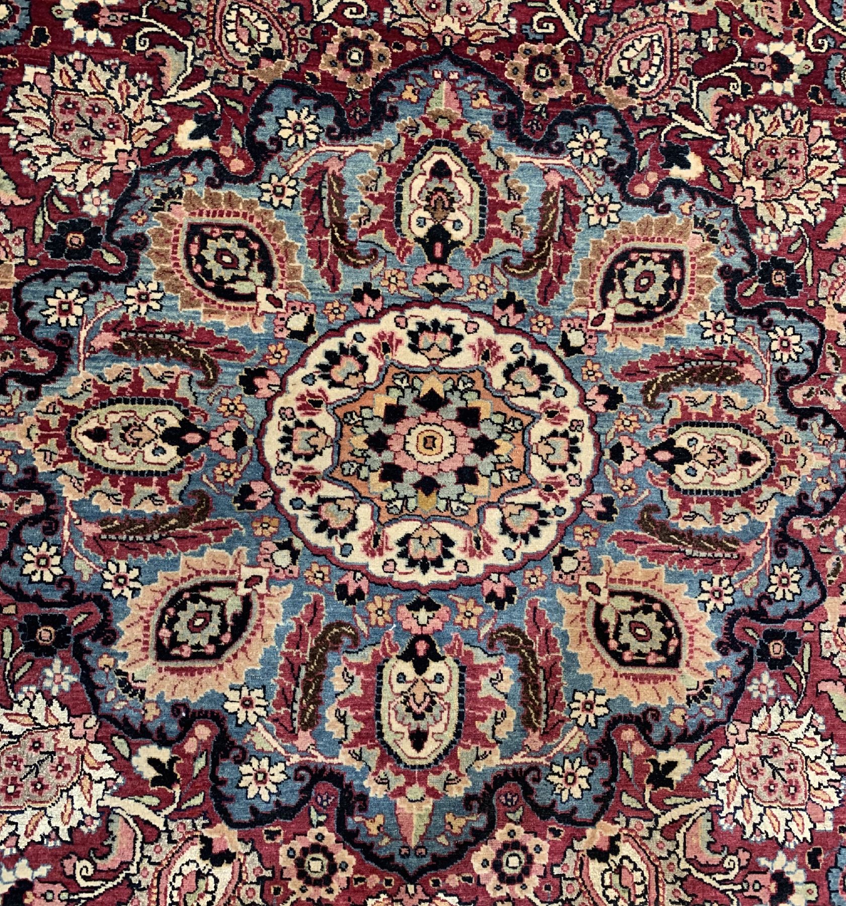 Detail b: Seltener feiner Teheran, Persien, um 1920/1930, Korkwolle mit Seide geknüpft auf Baumwolle,ca. 303 x 210 cm, EHZ:2 (teilweise Seidenanteile ...