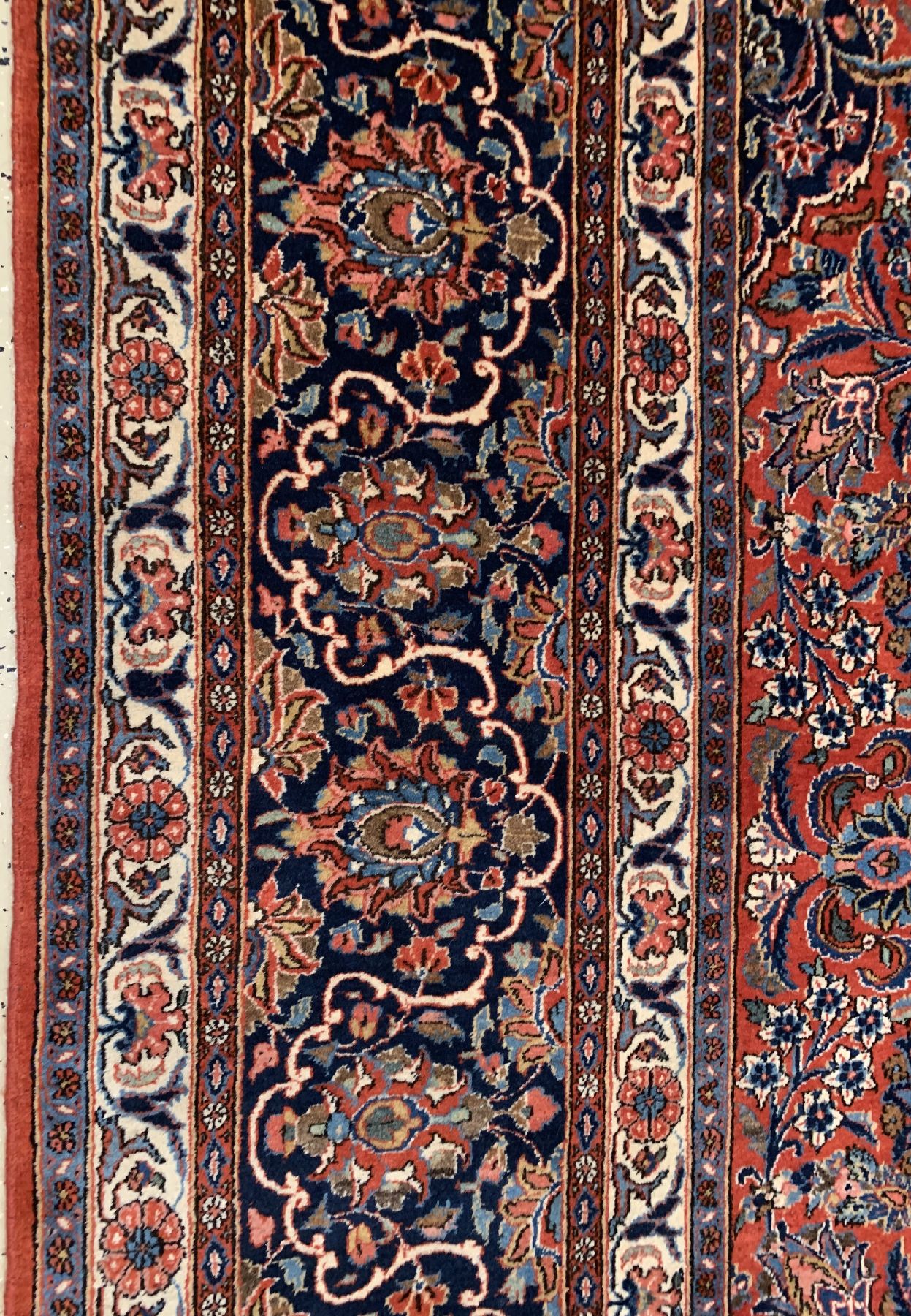 Detail c: Feiner Ghaswin antik, Persien, um 1910, Korrkwolle geknüpft auf Baumwolle, seltener Großformatiger Ghaswin mit Medallion Design, ca. 428 x 320 cm, ...