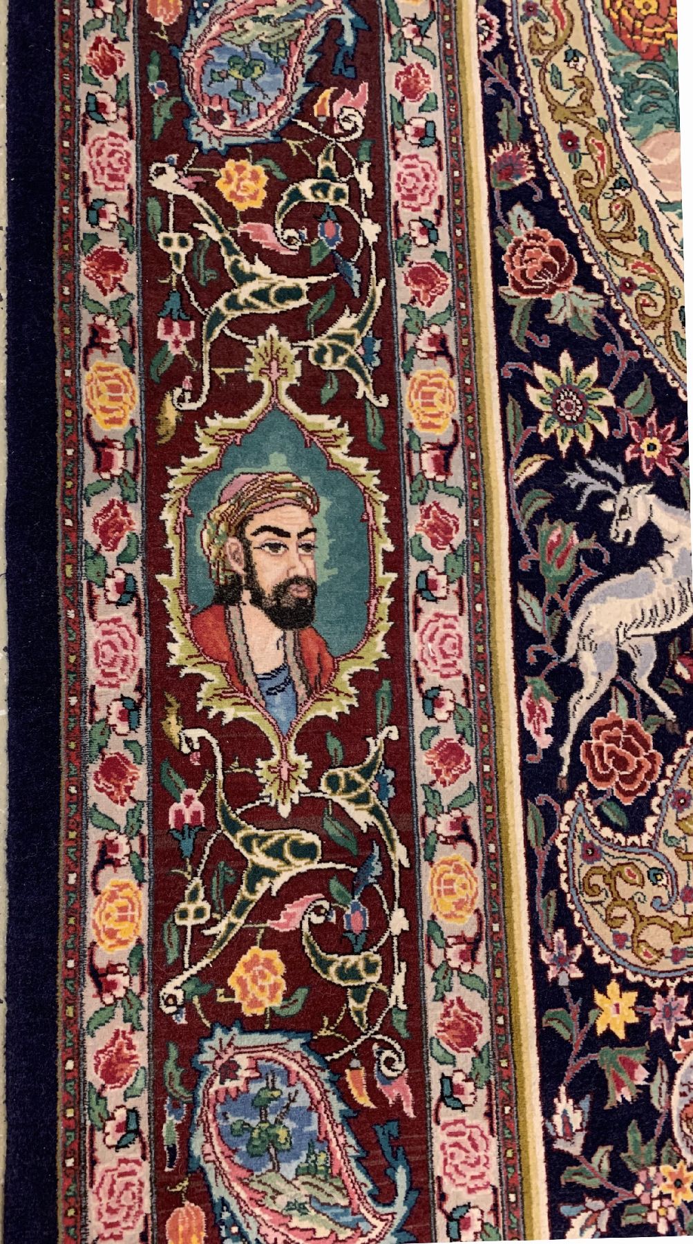 Detail e: Seltener feiner Täbriz, (60 Raj), Persien, um 1950, Korkwolle geknüpft auf Seide, 4 Bothes mit Abbildungen von Liebespaaren aus den Gedichten des ...