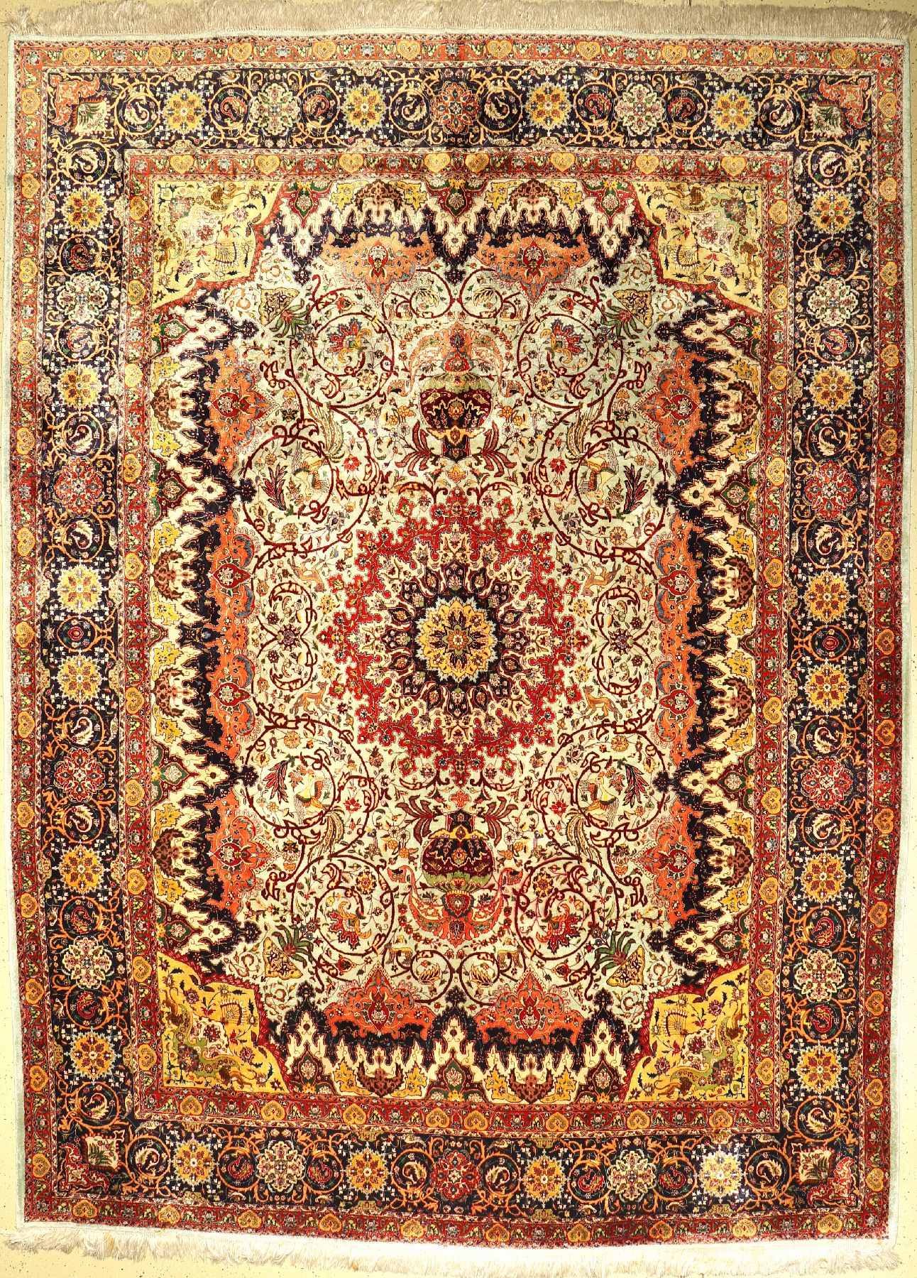 Seiden Täbriz fein , Persien, um 1930, reine Naturseide, seltener grüngrundiger Seiden Täbriz in hochwertiger Qualität, ca. 398 x 296cm, ...