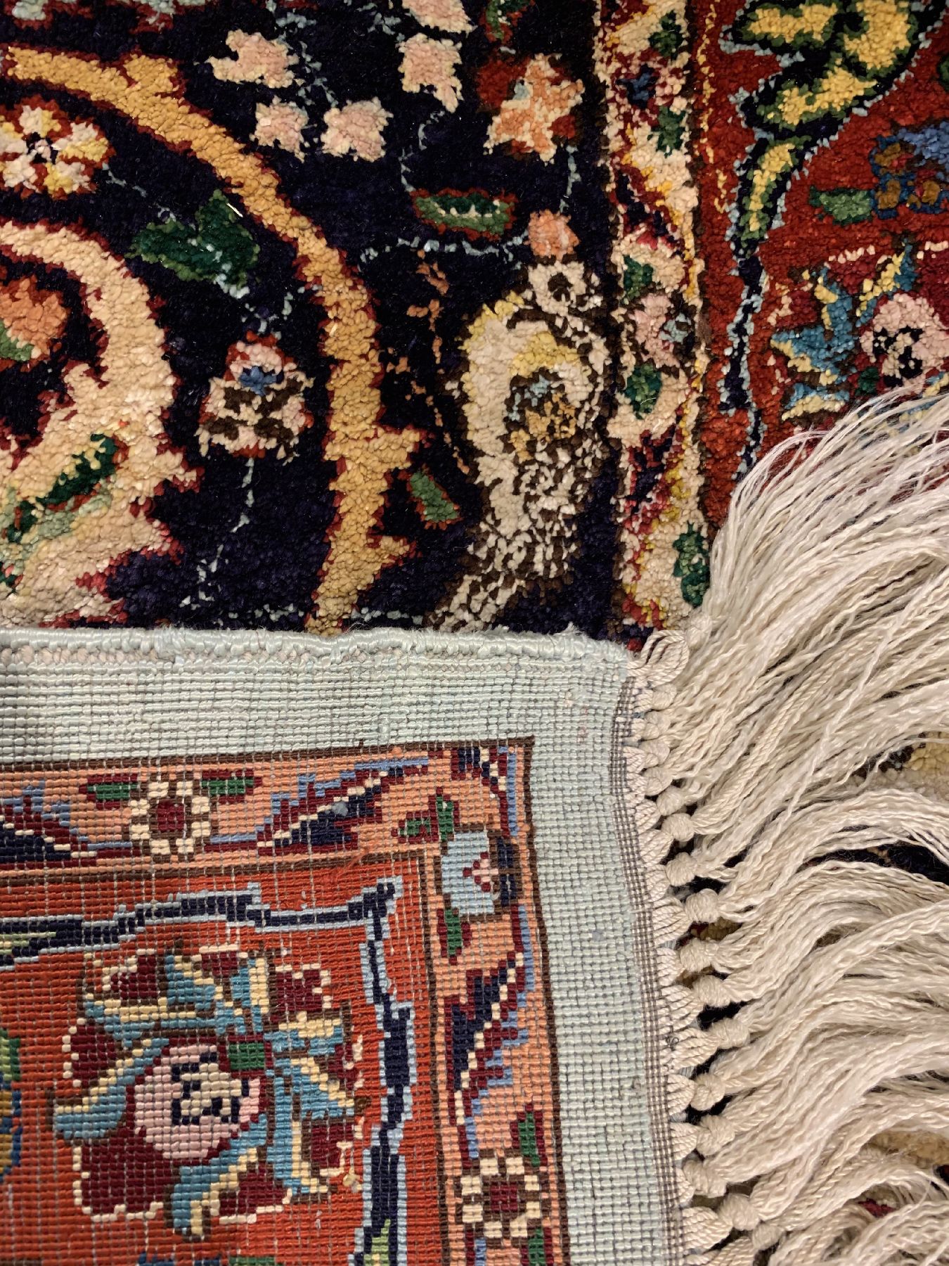 Detail h: Seiden Täbriz fein , Persien, um 1930, reine Naturseide, seltener grüngrundiger Seiden Täbriz in hochwertiger Qualität, ca. 398 x 296cm, ...