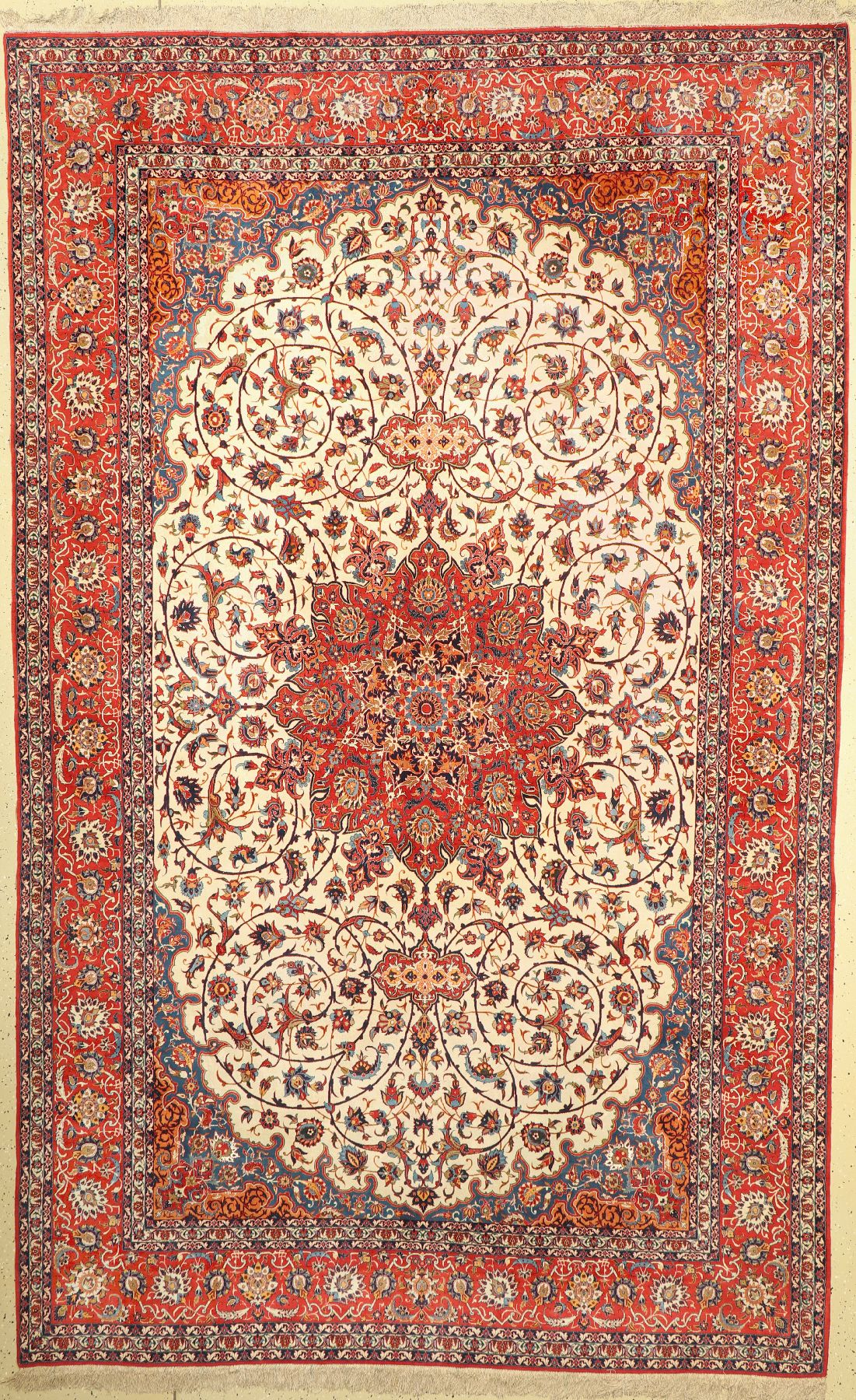 Esfahan Shoureshi fein (Part-Silk),Zentralpersien, um 1920/1930, Korkwolle mit Seide geknüpft auf Seide, feiner Esfahan aus der Meisterwerkstatt ...