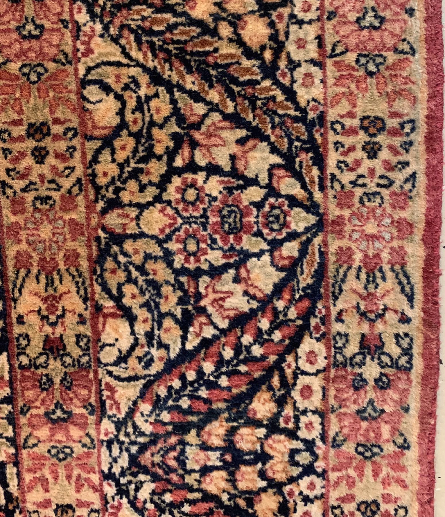 Detail c: Seltener antiker Kerman, Persien, 19 Jhd. Wolle geknüpft auf Baumwolle, feiner Kerman mit Portrait von SCHAH ABBAS einem der beliebtesten Könige ...