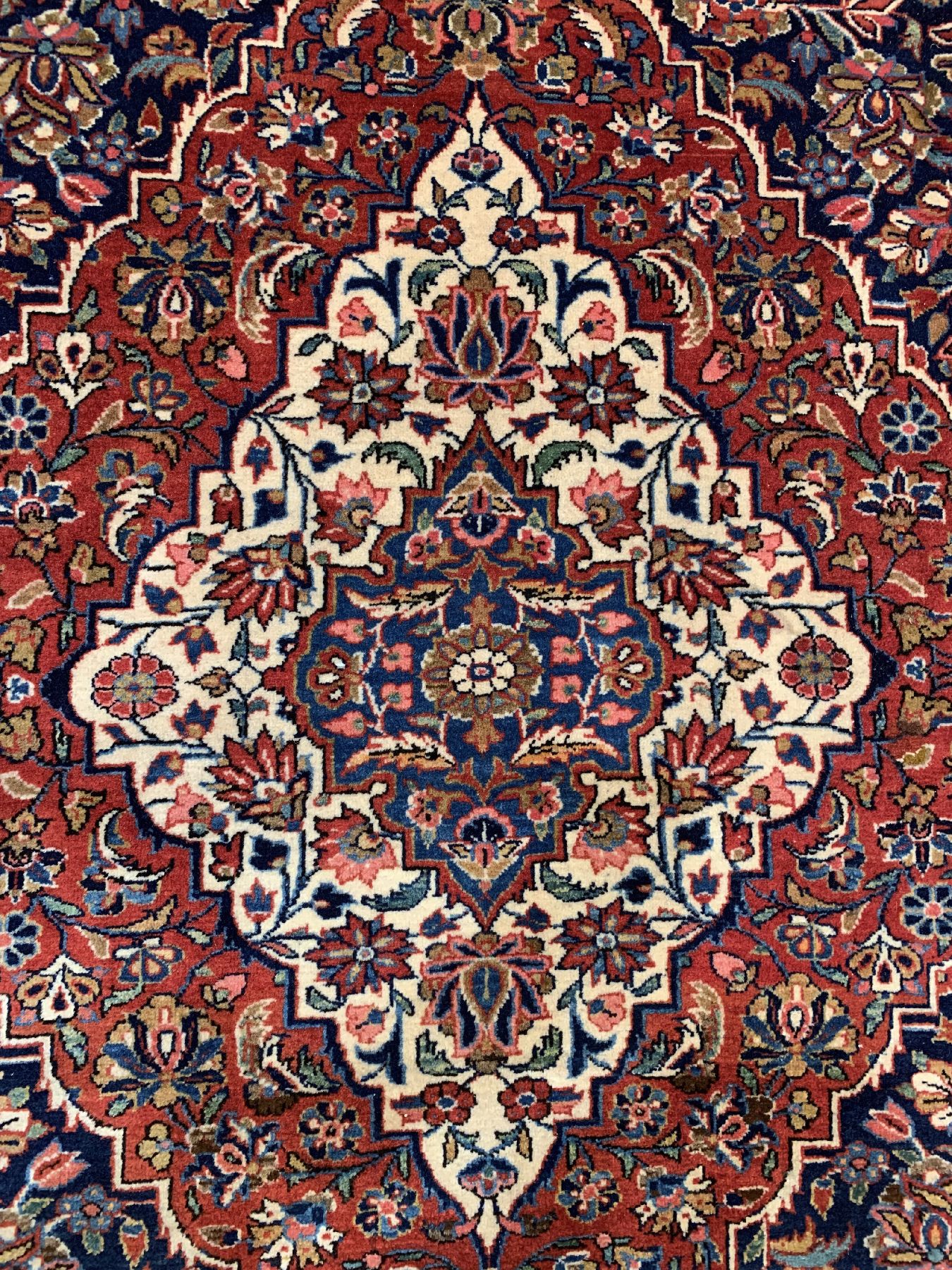 Detail c: Hochwertiger feiner Ghaswin Kork, Persien,um 1930, Korkwolle geknüpft auf Baumwolle, Klassischer Medallion Design, ca. 395 x 312 cm, EHZ:2(Sehr ...