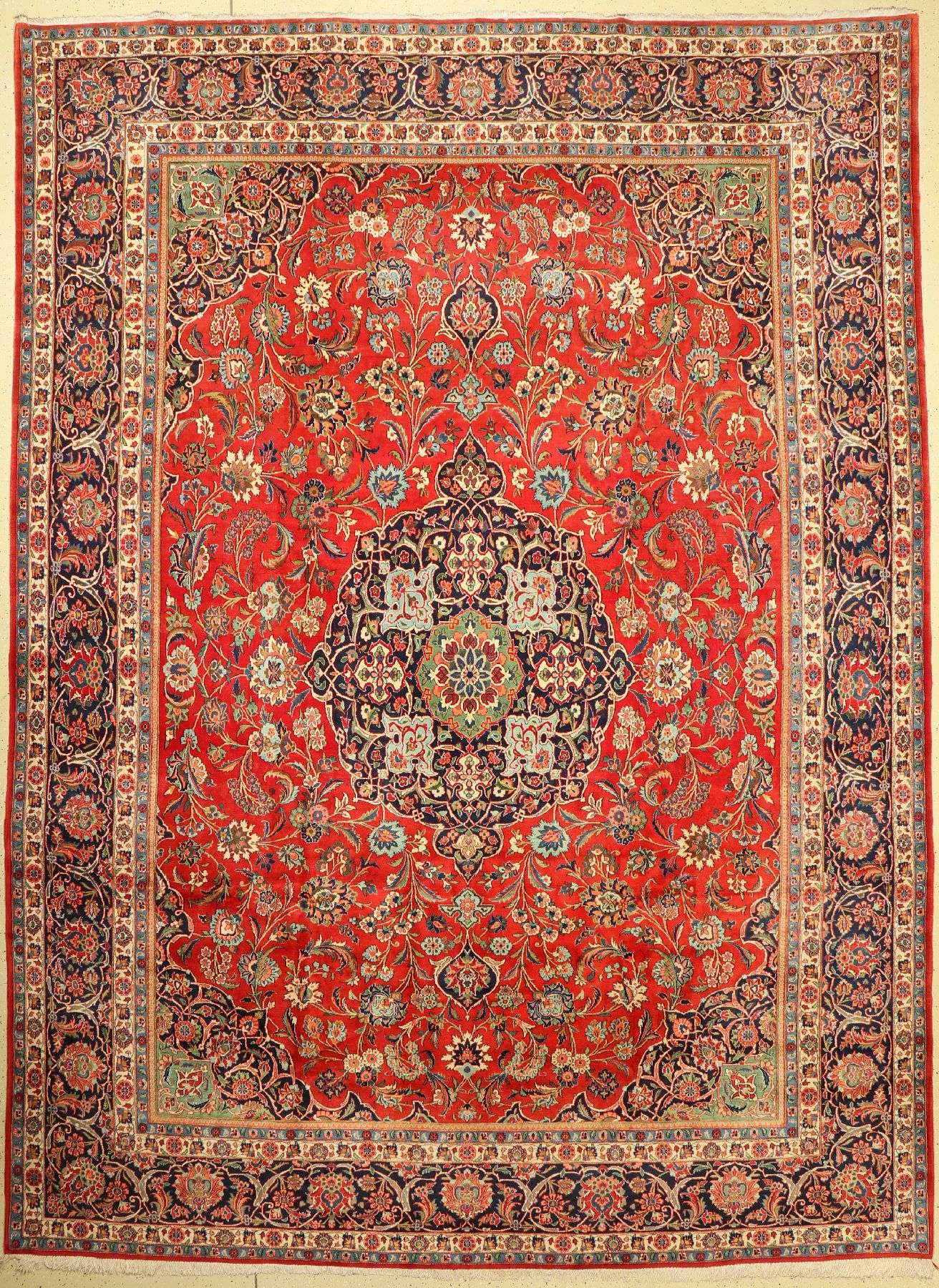 Hochwertiger feiner Keschan Kork, Persien, um 1930/1940, Korkwolle geknüpft auf Baumwolle, klassisches Medallion Design, ca. 425 x 312 cm, ...