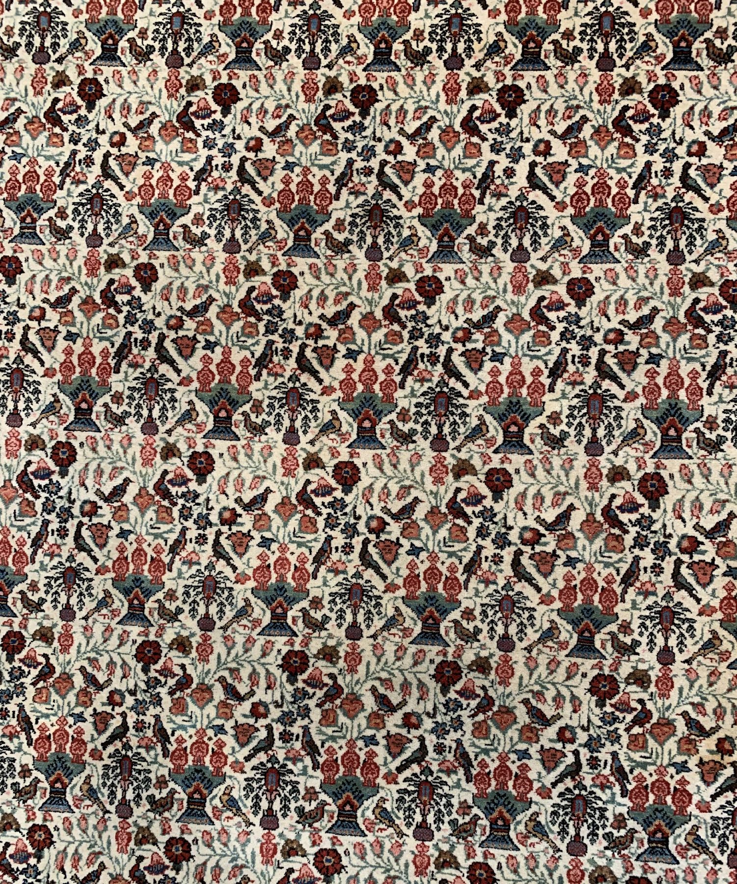 Detail b: Hellgrundiger Teheran, Persien, um 1940/1950, Wolle geknüpft auf Baumwolle,mit Zili-Sultani Allover Muster, ca. 210 x 135 cm, EHZ:2-3