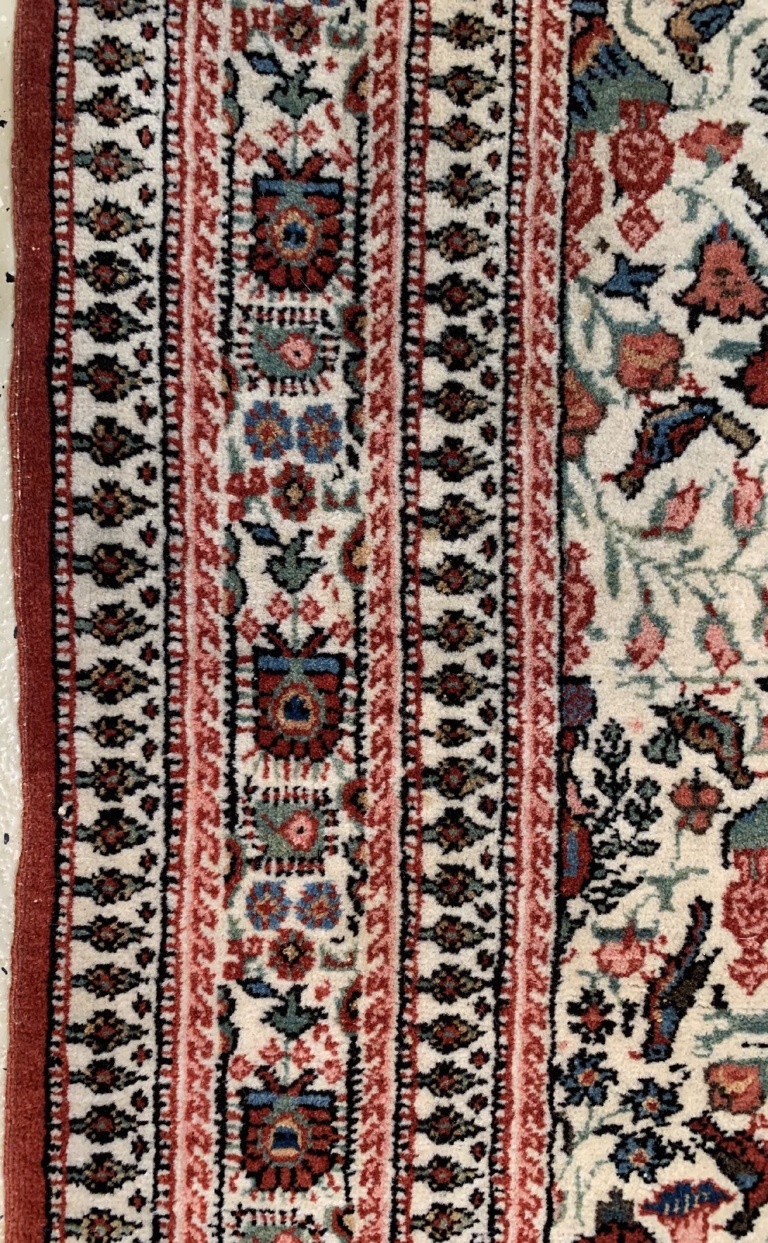 Detail c: Hellgrundiger Teheran, Persien, um 1940/1950, Wolle geknüpft auf Baumwolle,mit Zili-Sultani Allover Muster, ca. 210 x 135 cm, EHZ:2-3