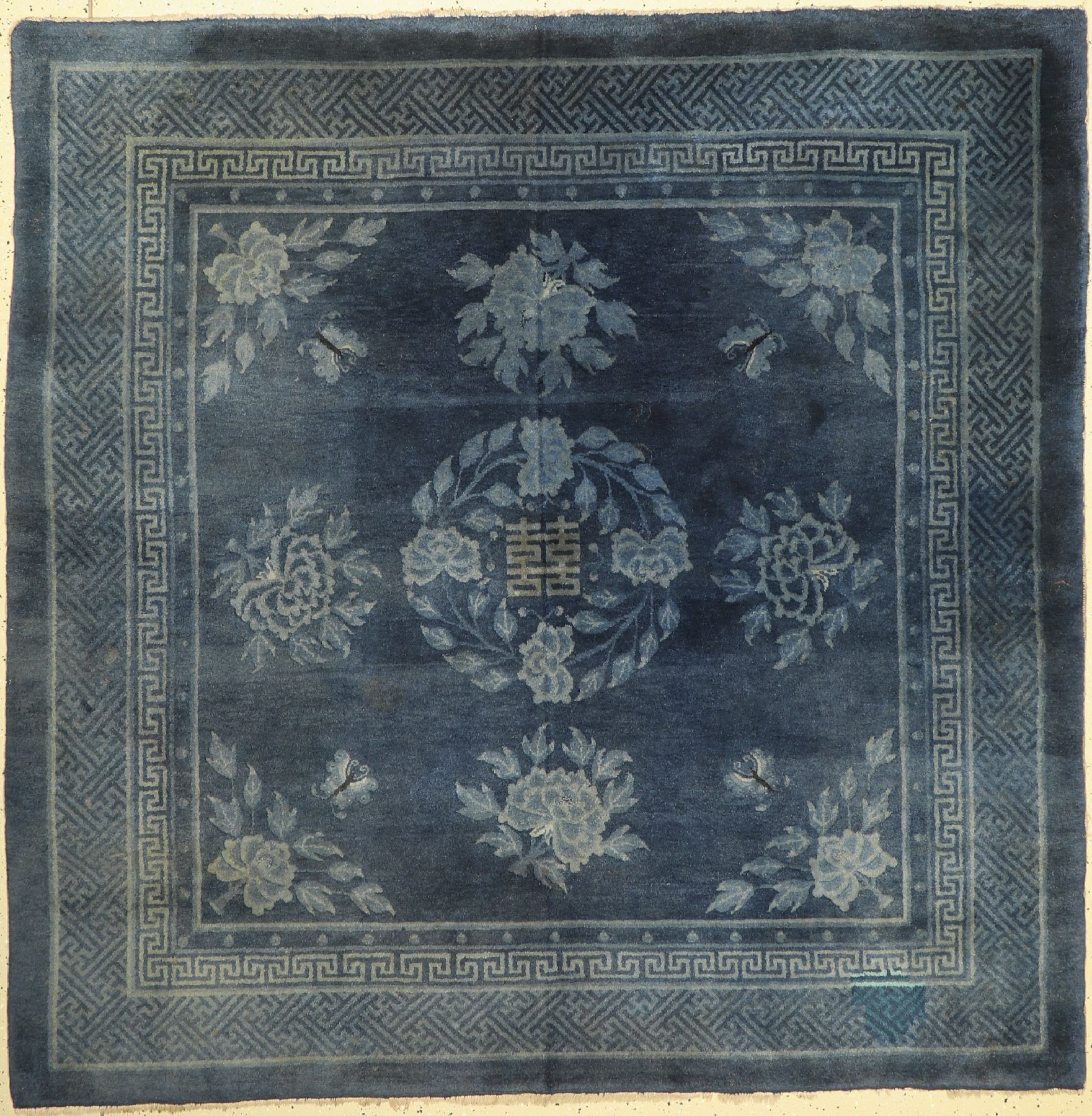 Pao Tow antik, China, um 1920, Wolle auf Baumwolle, ca. 190 x 190 cm, Reinigungsbedürftig, alte Restaurierungen