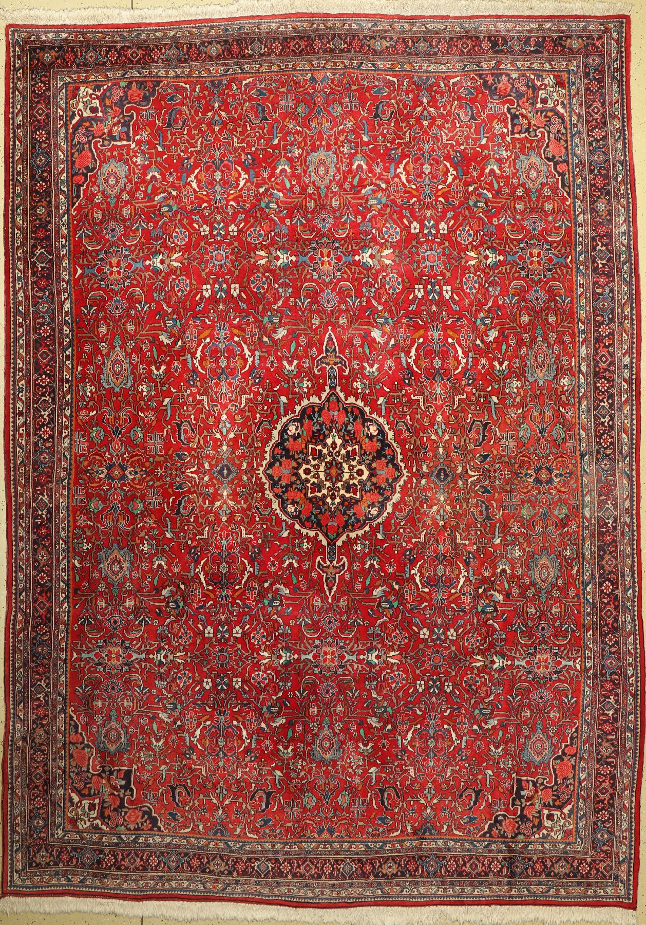 Bidjar alt, Persien, um 1950, Wolle auf Baumwolle, ca. 380 x 270 cm, guter Zustand, Reinigungsbedürftig
