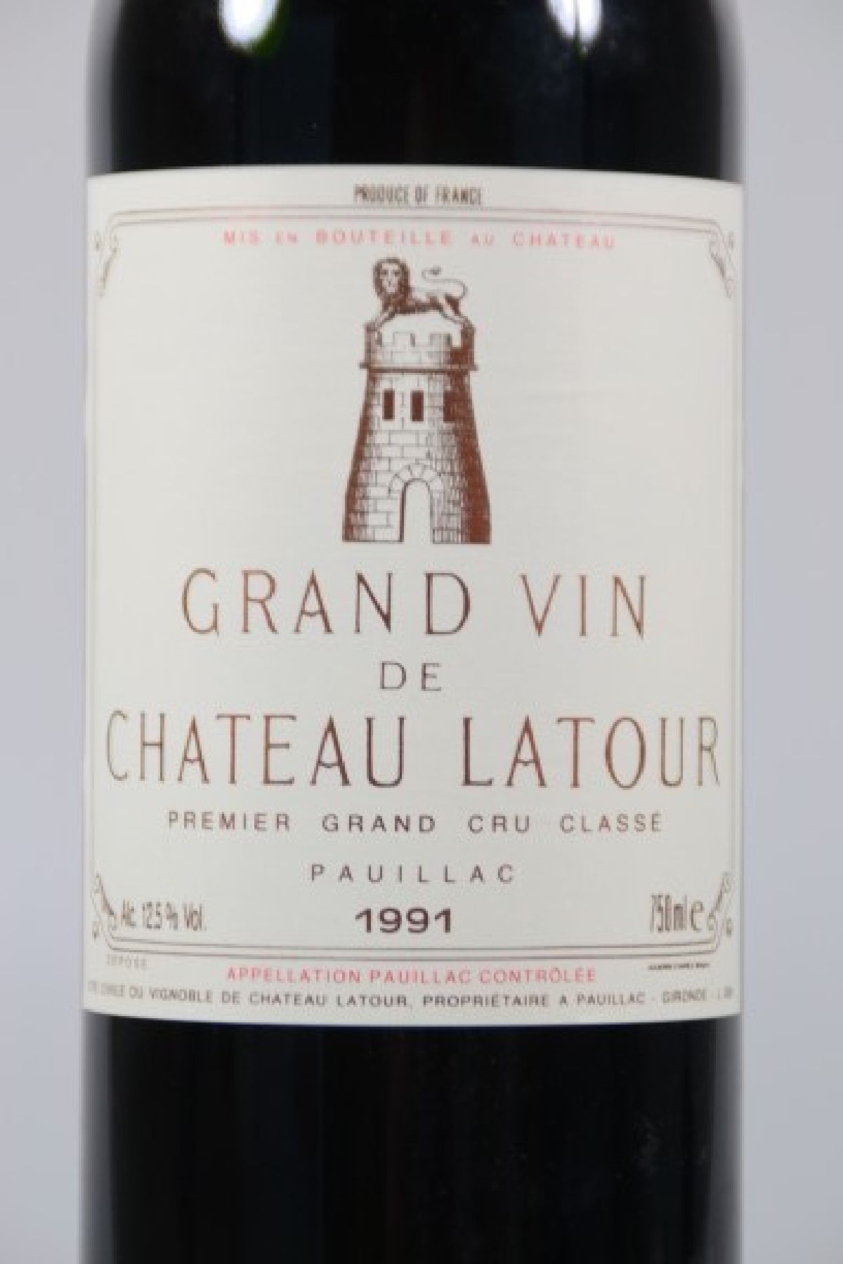 Detail b: 1 Flasche Chateau Latour 1991, Premier Grand Cru Classe, ca. 75cl, 12.5% vol., Füllstand into neck, unverkostet, Bewertung Wine Spectator 91/100 ...