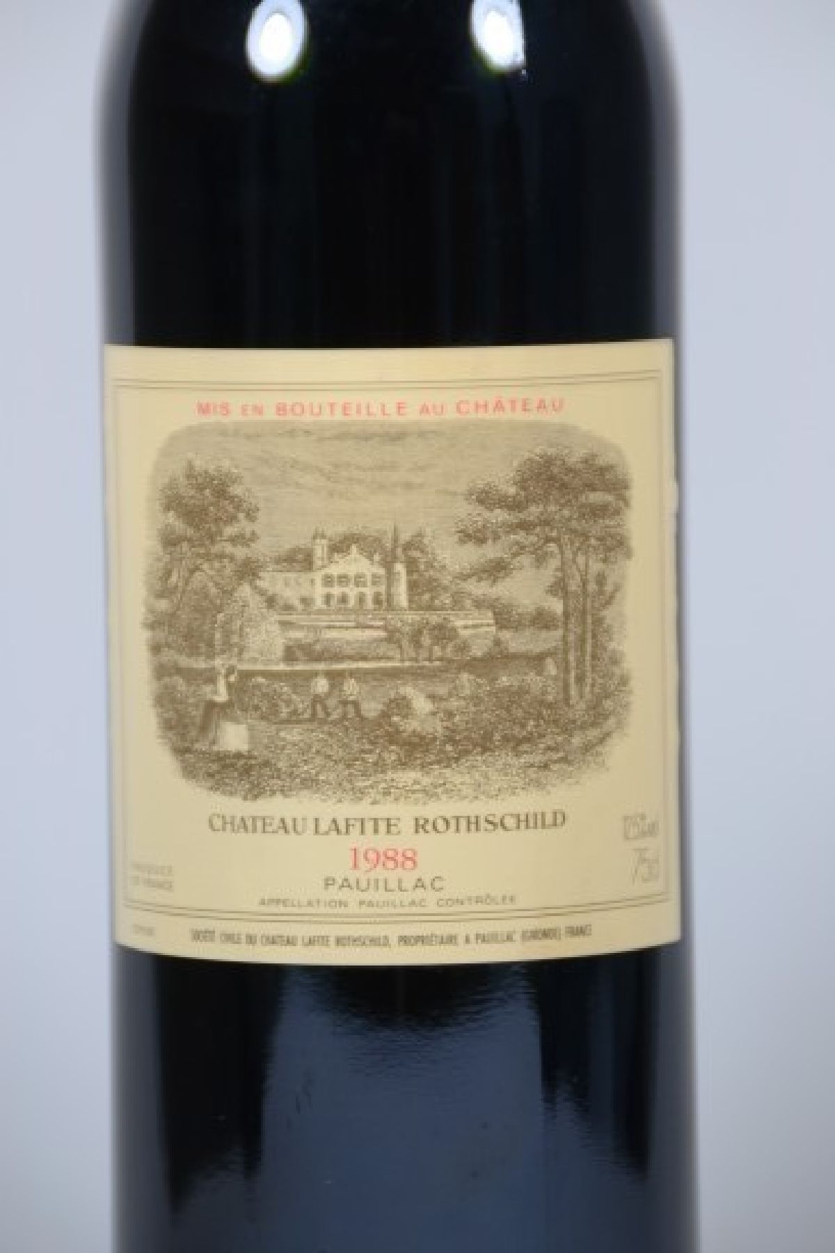 Detail a: 1 Flasche Chateau Lafite Rothschild 1988, Pauillac, Premier Grand Cru Classe, ca. 75cl, 12.5% Vol., Füllstand into neck, Bewertung Cellar Tracker ...
