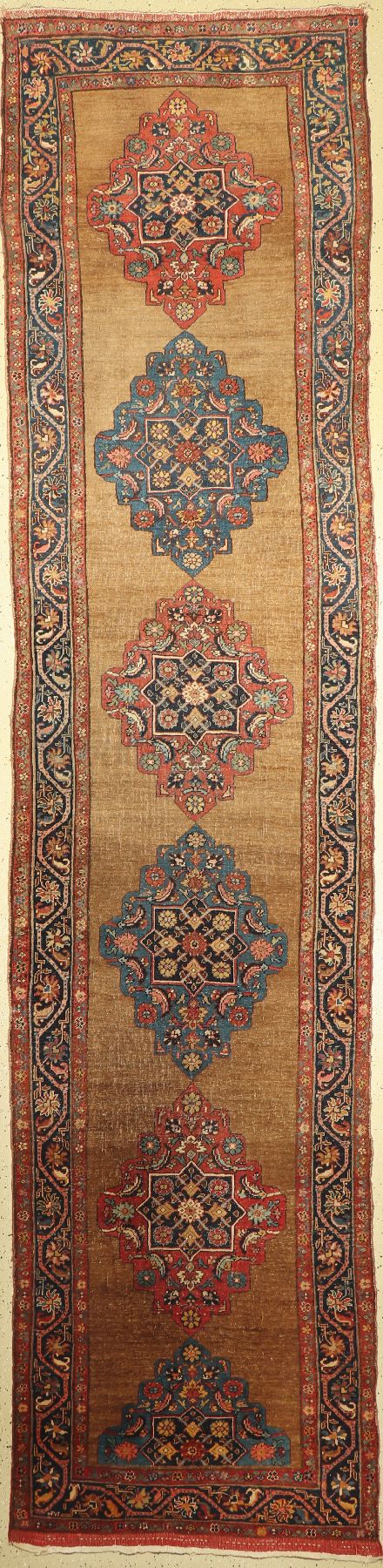 Bidjar antik, Persien, um 1920/1930, Wolle auf Baumwolle, ca. 434 x 102 cm, Starke Gebrauchsspuren