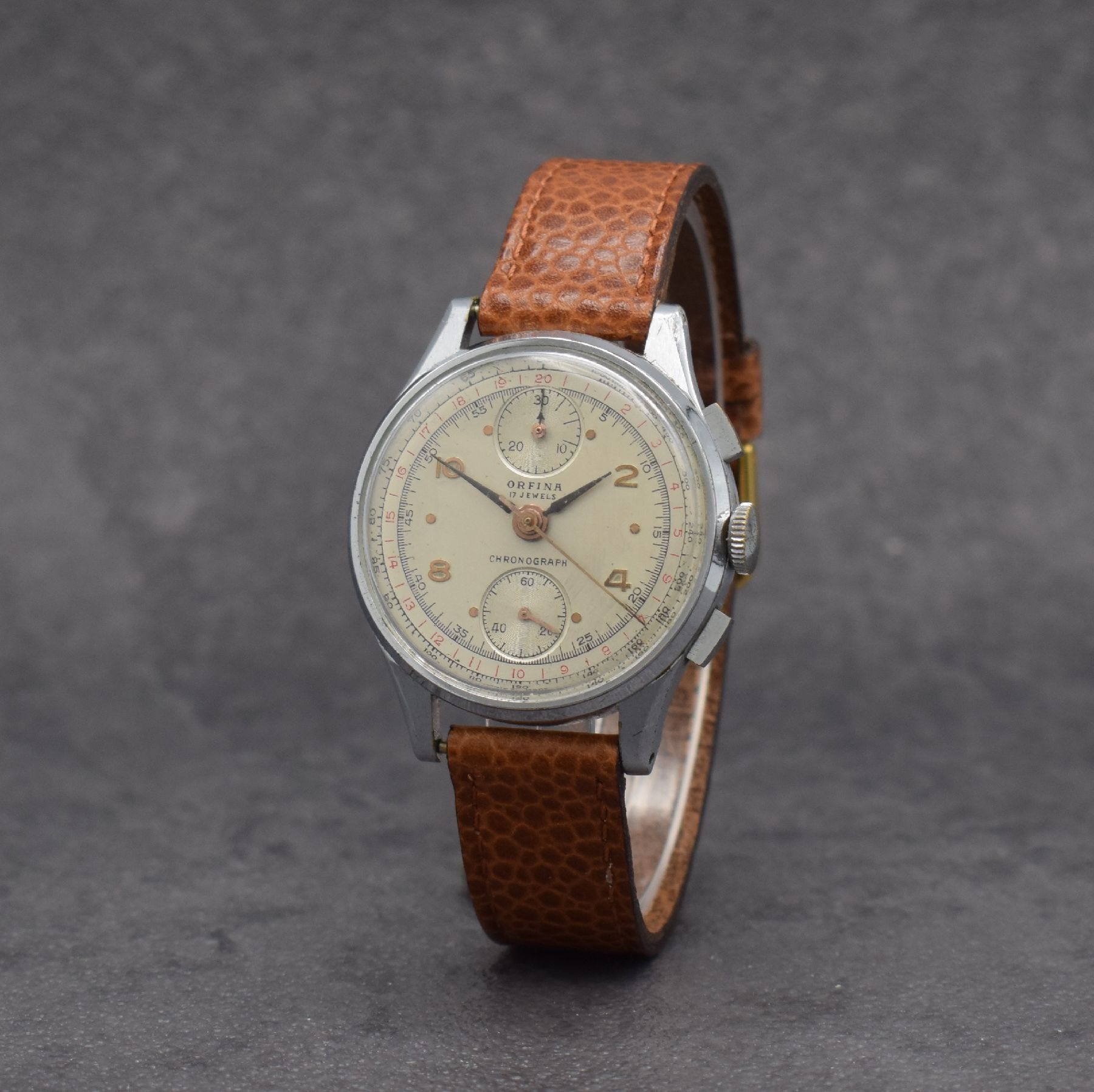 Detail b: ORFINA Herrenarmbanduhr mit Chronograph Kaliber Venus 170, Schweiz 1940er Jahre, verchr. Gehäuse, Glasrand & Stahlboden aufgedr., silb. Zifferbl. m. ...