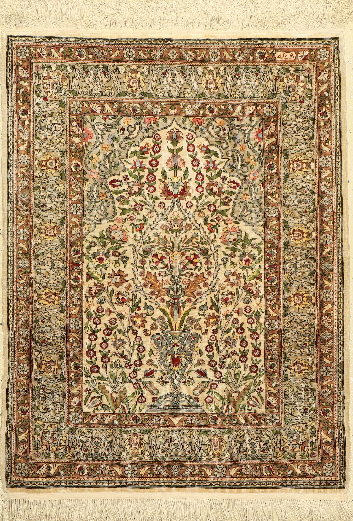 Hereke Seide fein, Signiert,Türkei, um 1950, reine Naturseide, ca. 106 x 80 cm, ca. 1,0 Mio. Kn/qm, guter Zustand