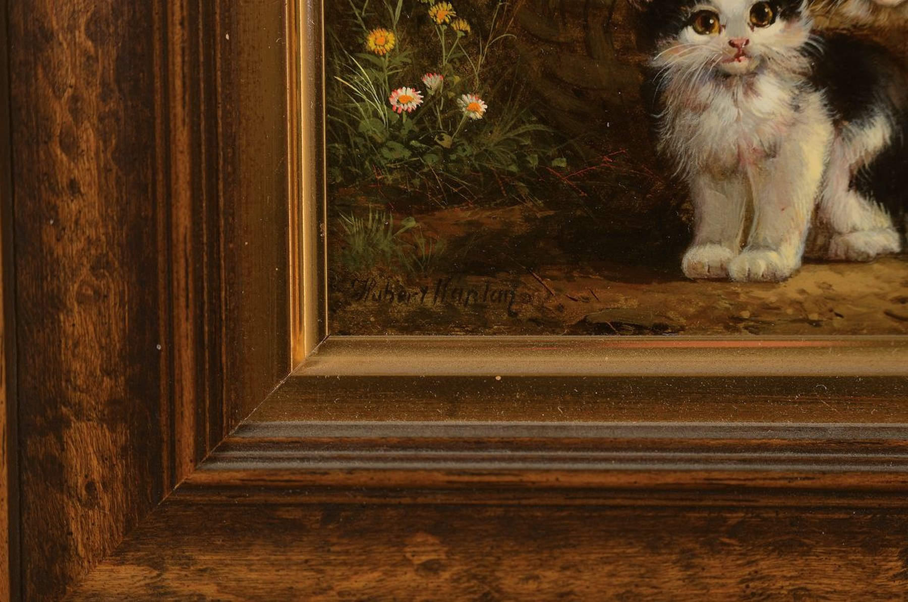 Detail a: Hubert Kaplan, geb. 1940 München, drei junge Katzen blicken aus dem Korb, Öl/Holz, links unten signiert, ca. 10x15cm, R. ca. 24x30cm