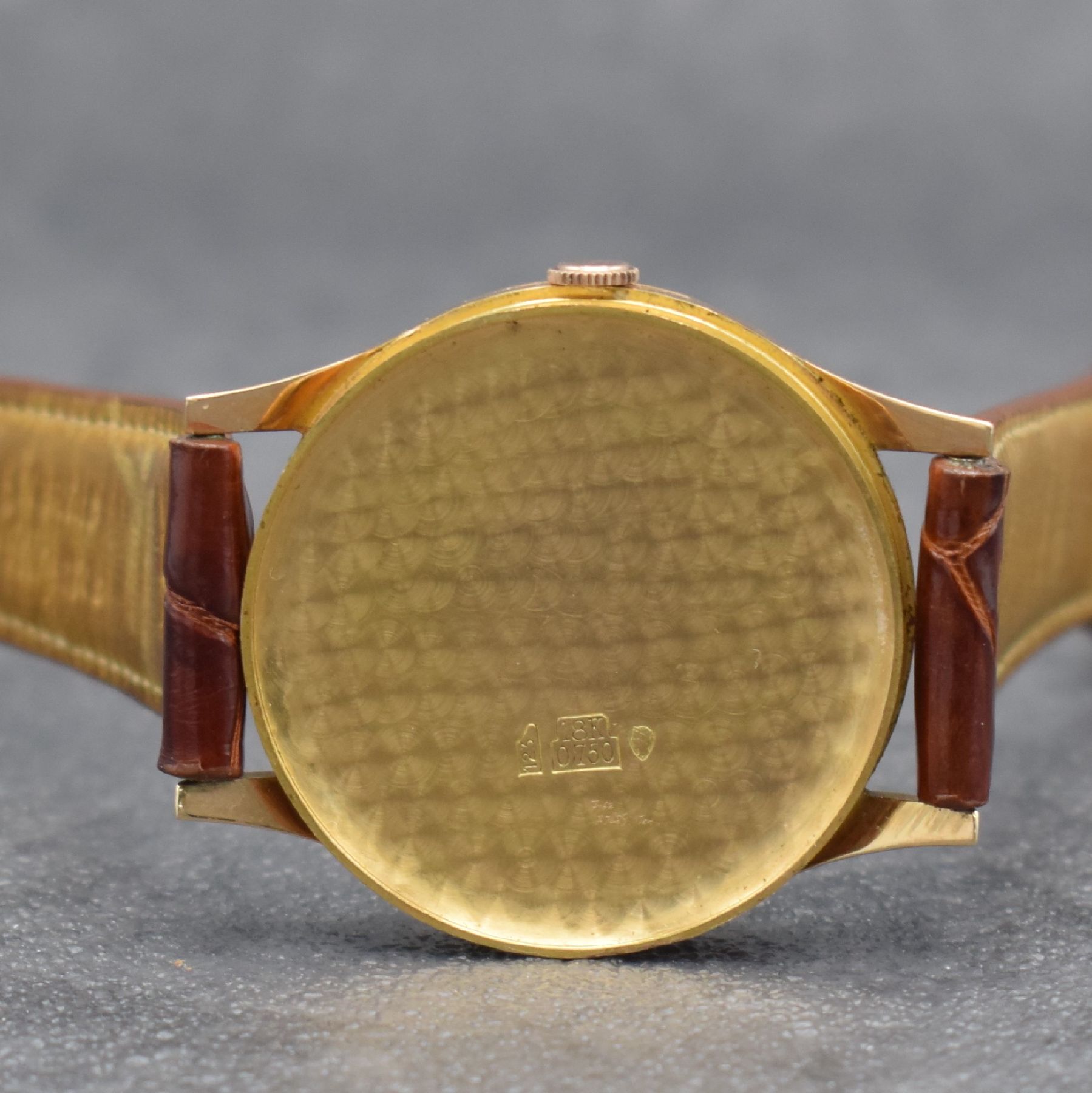 Detail f: FAVRE-LEUBA Herrenarmbanduhr in RG 750/000, Handaufzug, Schweiz um 1960, Boden aufgedr., vers. Zifferbl. m. aufgel. Indizes rest./l. fl., Anz. v. ...