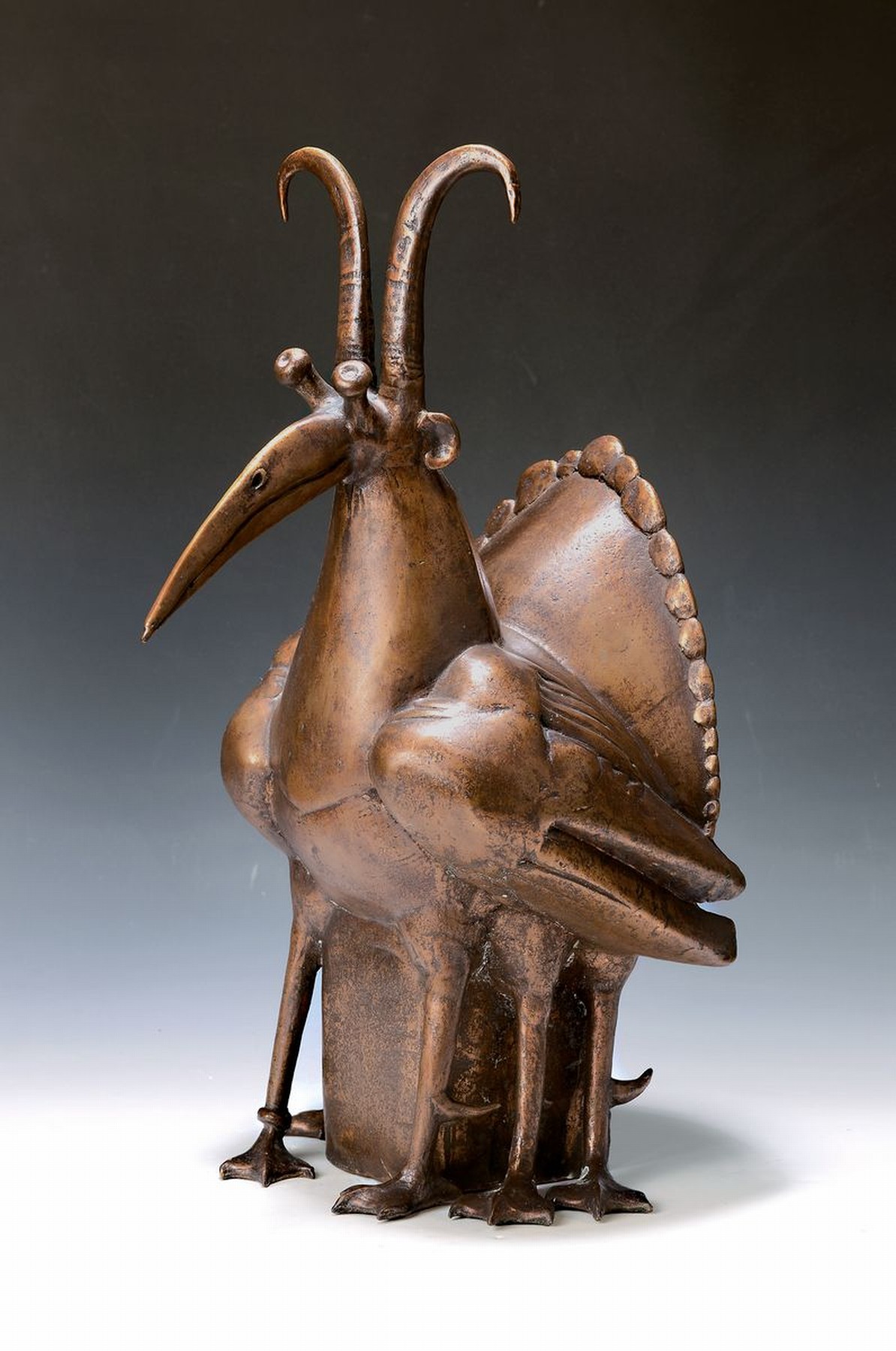 Gernot Rumpf, geb. 1941 Kaiserlautern, großeBronzeskulptur, große männliche Gamsdritsche, Bronze, signiert, dat. 1996, Gießerstempel S, H.ca. ...
