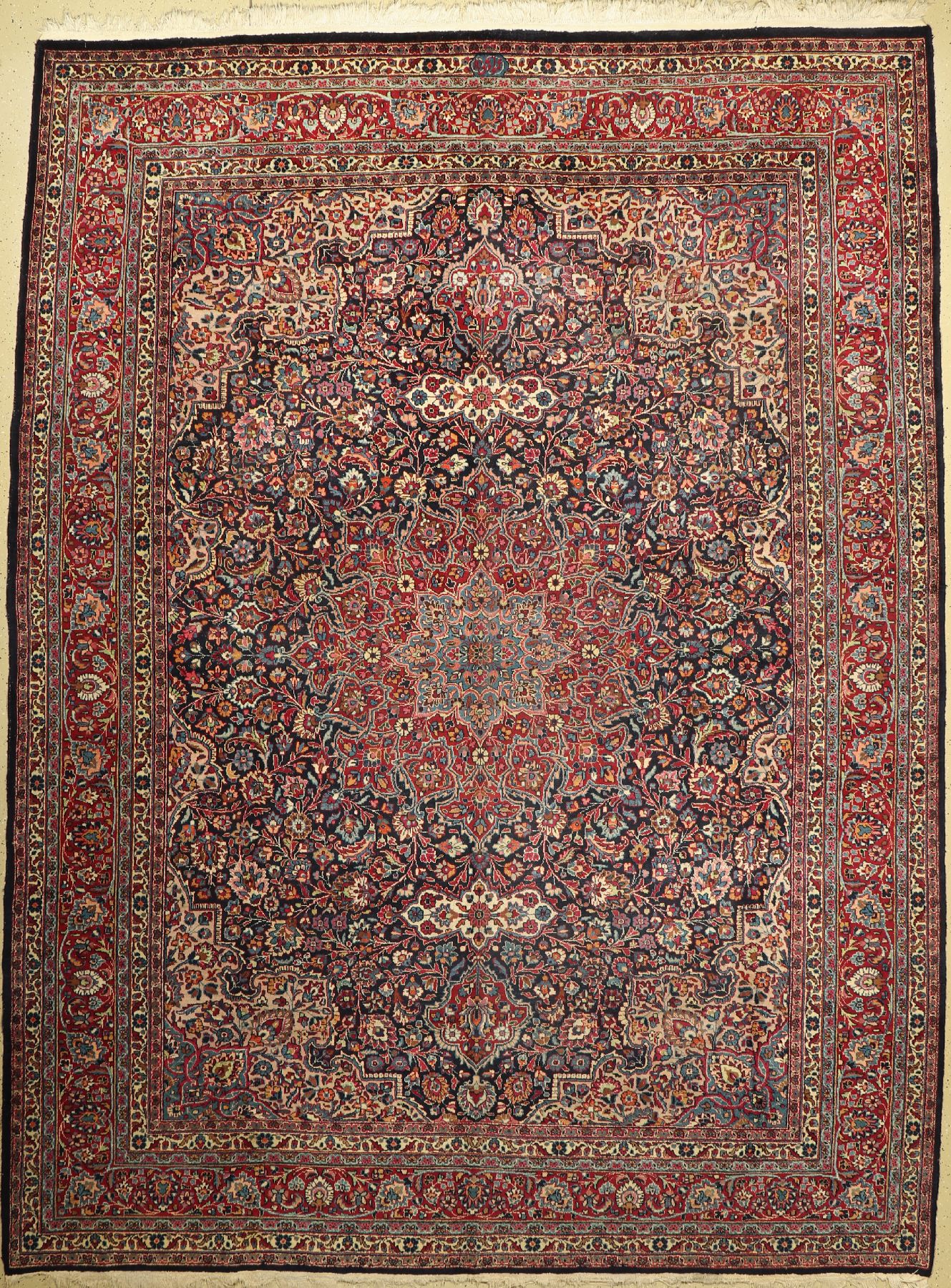 Mesched Amoghli alt, Signiert,Persien, um 1940, Wolle auf Baumwolle, ca. 400 x 298 cm, Leichte Gebrauchsspuren