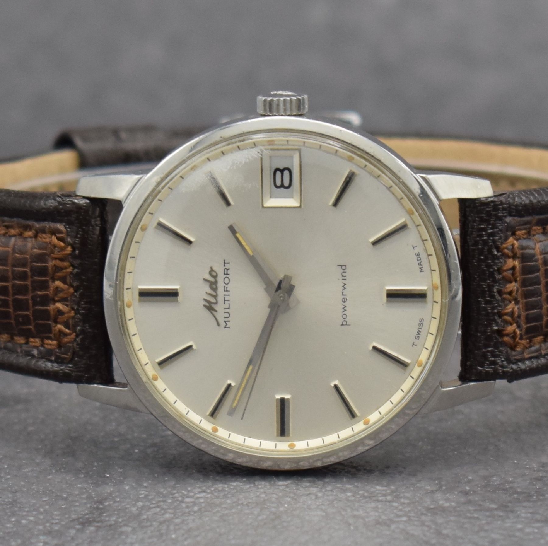 Detail a: MIDO Multifort Herrenarmbanduhr in Stahl, Schweiz um 1965, Automatik, Boden geschr., silb. Zifferbl. m. aufges. Std.-Ind., silb. Zeiger, Datum, verg. ...