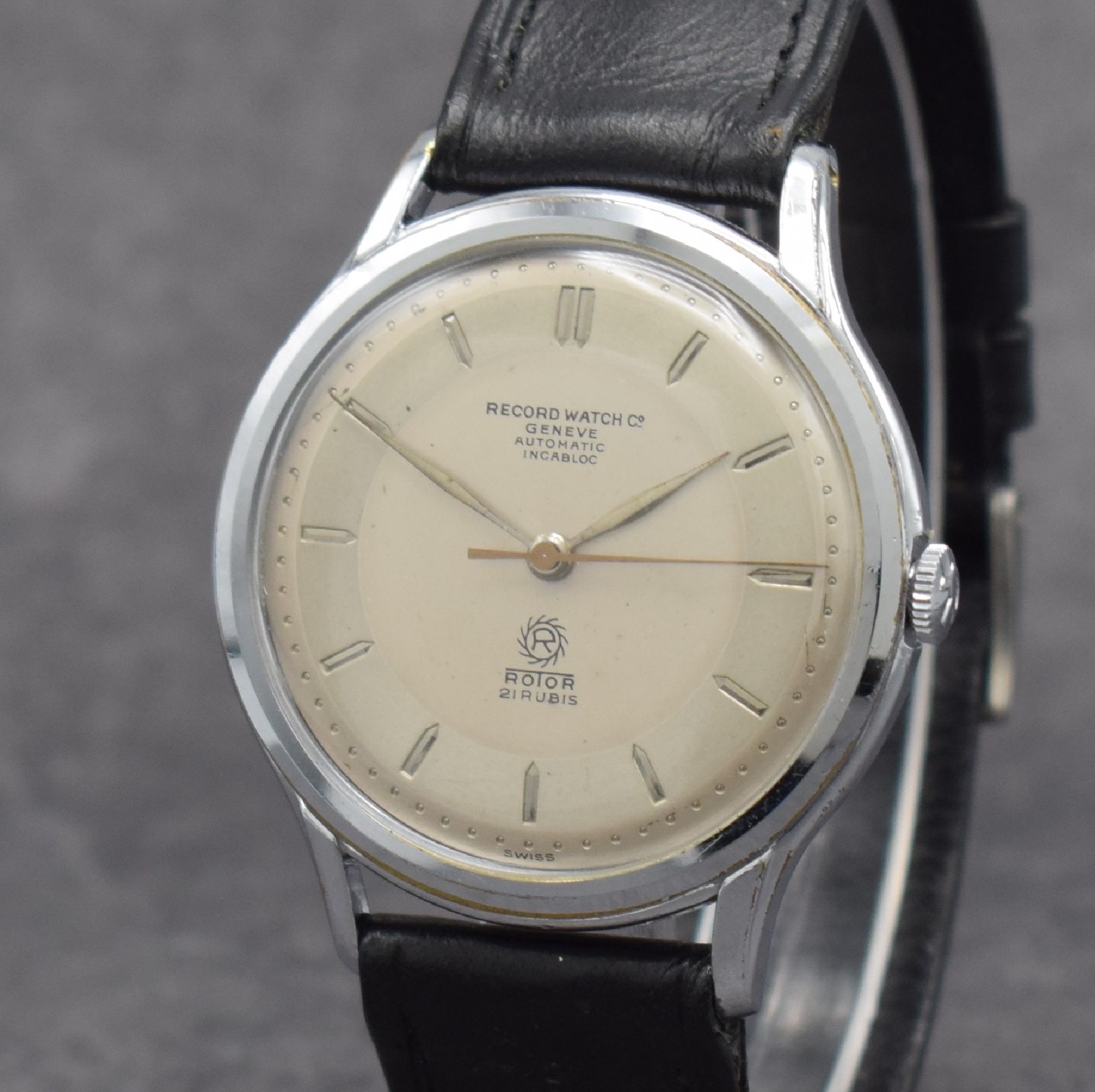 Detail g: Konvolut: 3 Herrenarmbanduhren, Schweiz um 1950 - 1960, 1) RECORD Watch Co, Automatik, verchr. Geh., Kal. 174, D. ca. 37 mm, 2) CYMA Cymaflex, ...
