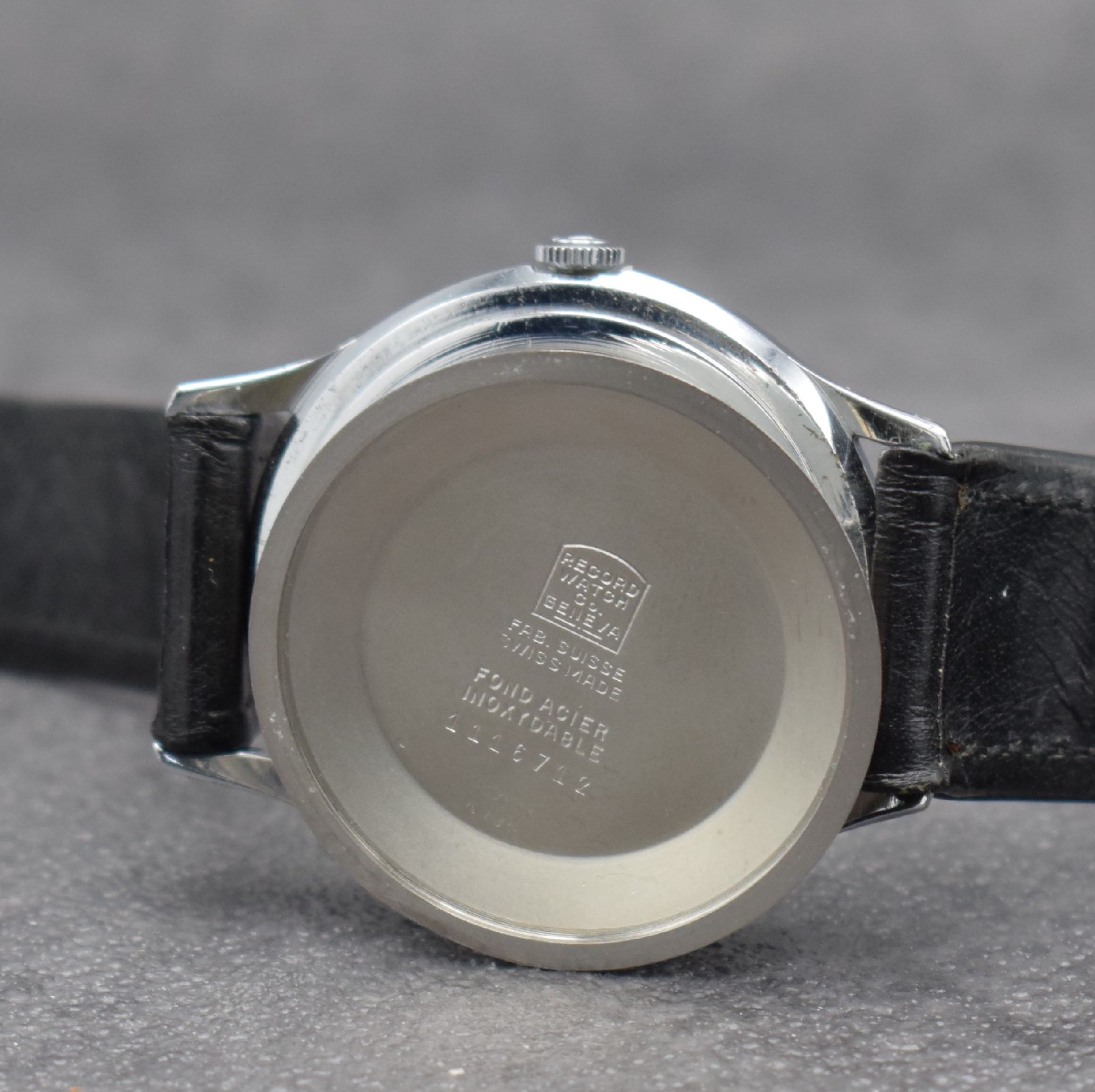 Detail k: Konvolut: 3 Herrenarmbanduhren, Schweiz um 1950 - 1960, 1) RECORD Watch Co, Automatik, verchr. Geh., Kal. 174, D. ca. 37 mm, 2) CYMA Cymaflex, ...