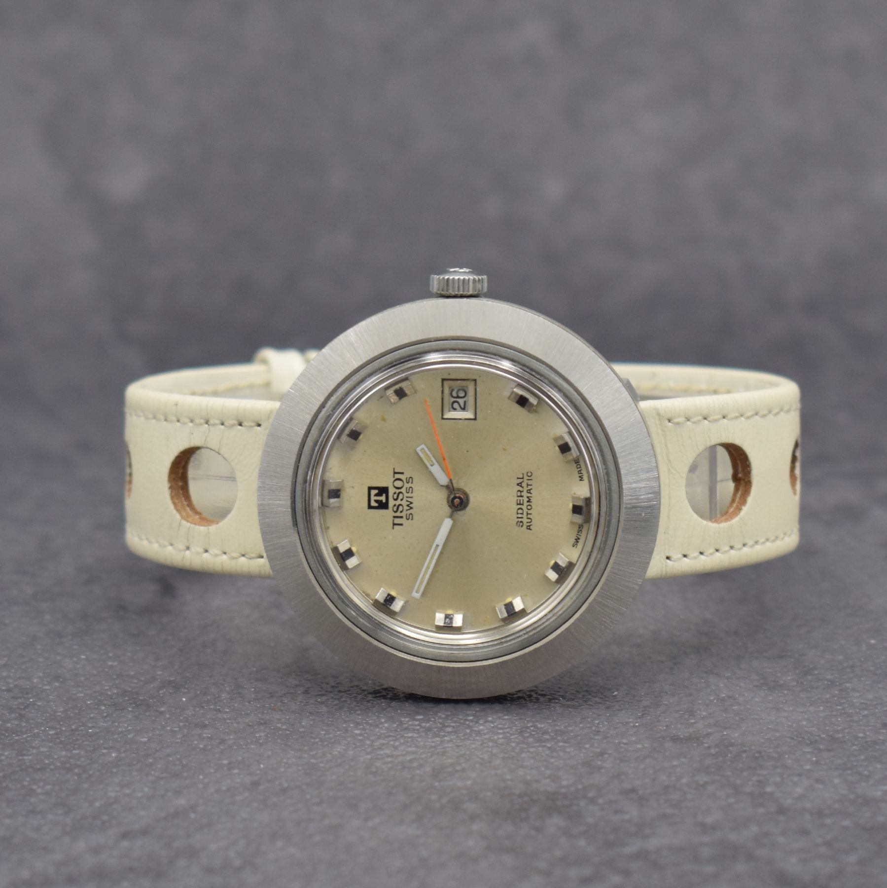 TISSOT Sideral Herrenarmbanduhr, Schweiz um 1970, Automatik, Fiberglas-Geh., verchr. Lünette, silb. Zifferbl. m. aufges. Std.-Ind. fl., weiße ...