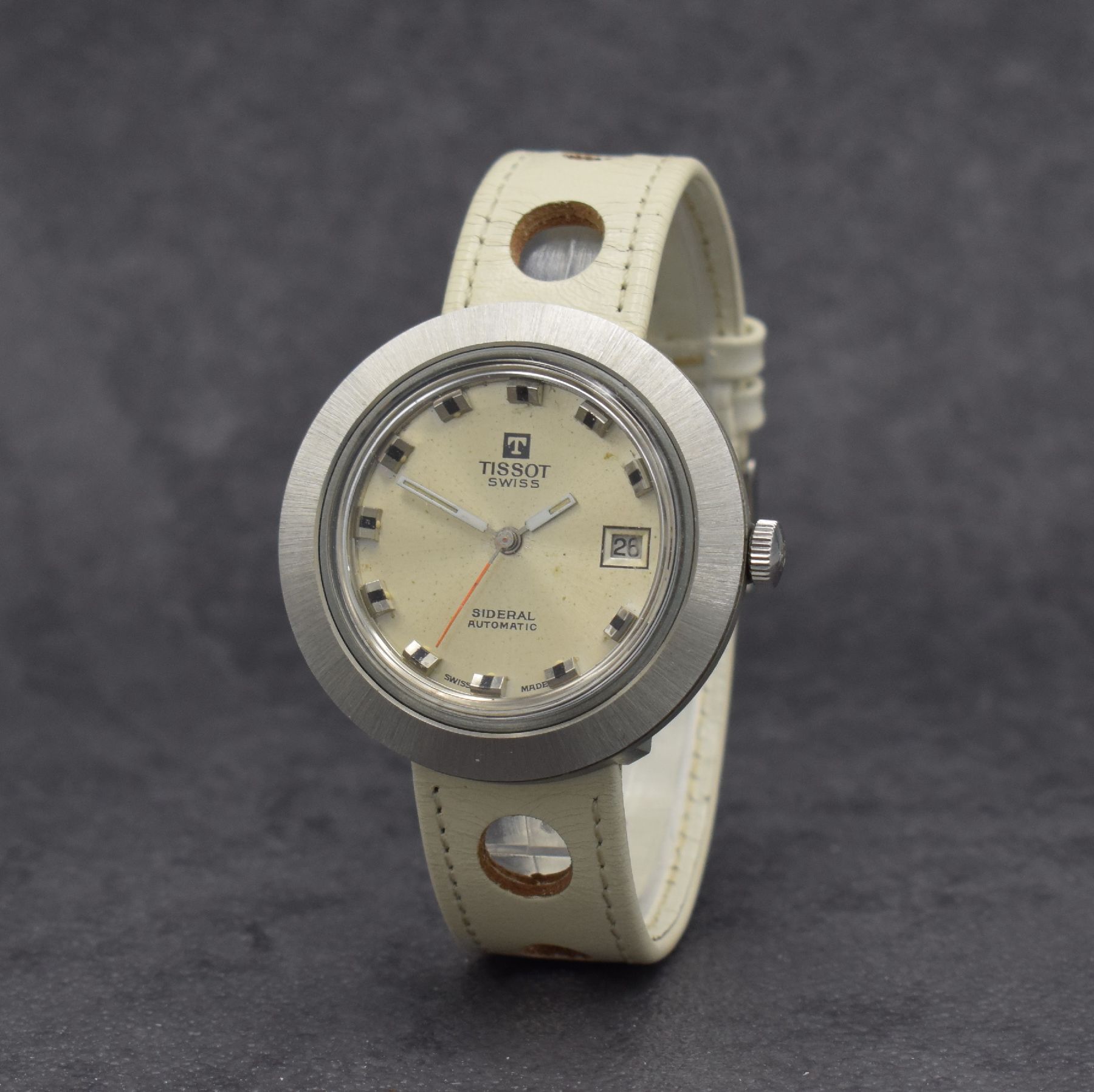 Detail b: TISSOT Sideral Herrenarmbanduhr, Schweiz um 1970, Automatik, Fiberglas-Geh., verchr. Lünette, silb. Zifferbl. m. aufges. Std.-Ind. fl., weiße ...