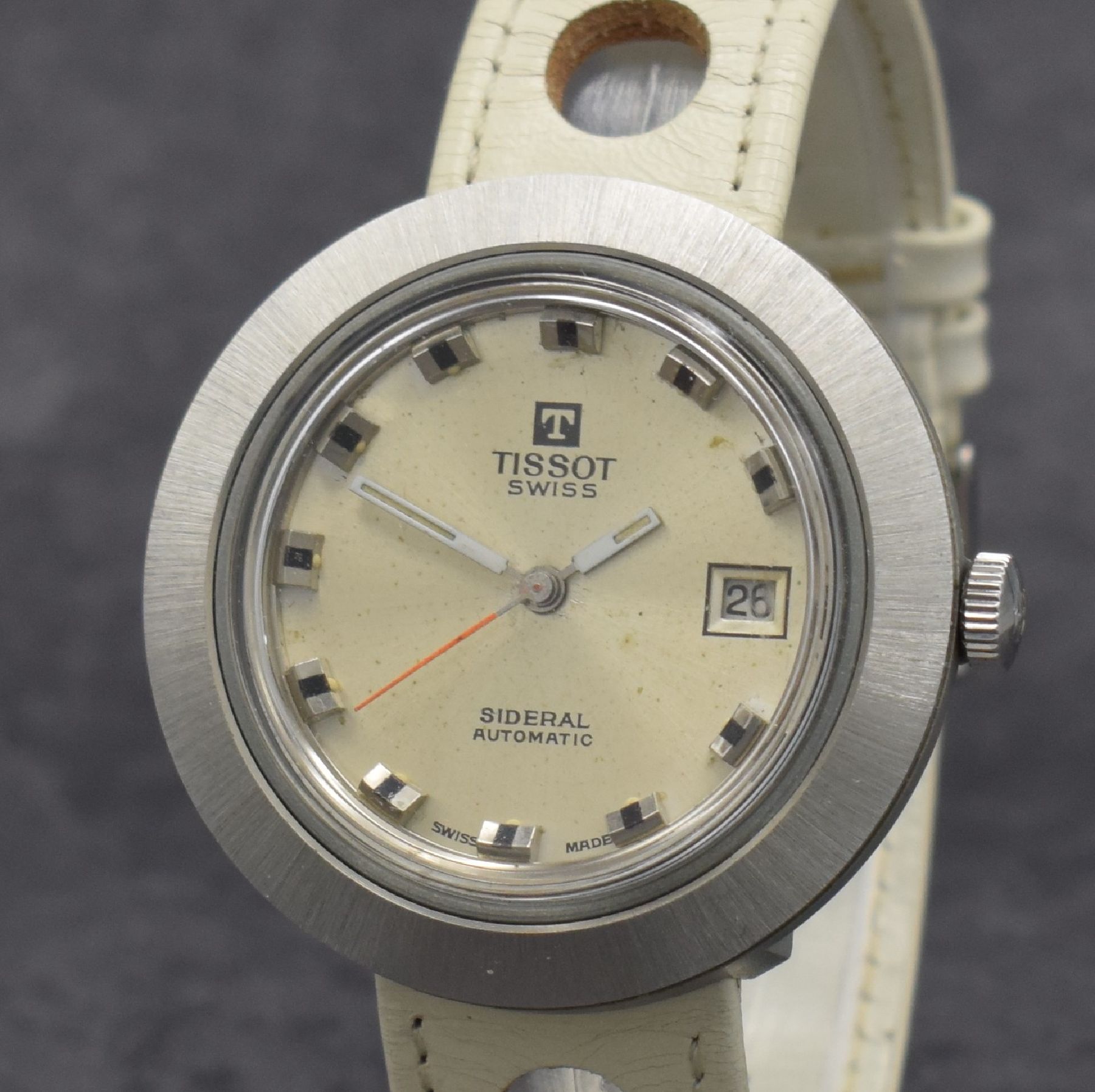 Detail c: TISSOT Sideral Herrenarmbanduhr, Schweiz um 1970, Automatik, Fiberglas-Geh., verchr. Lünette, silb. Zifferbl. m. aufges. Std.-Ind. fl., weiße ...