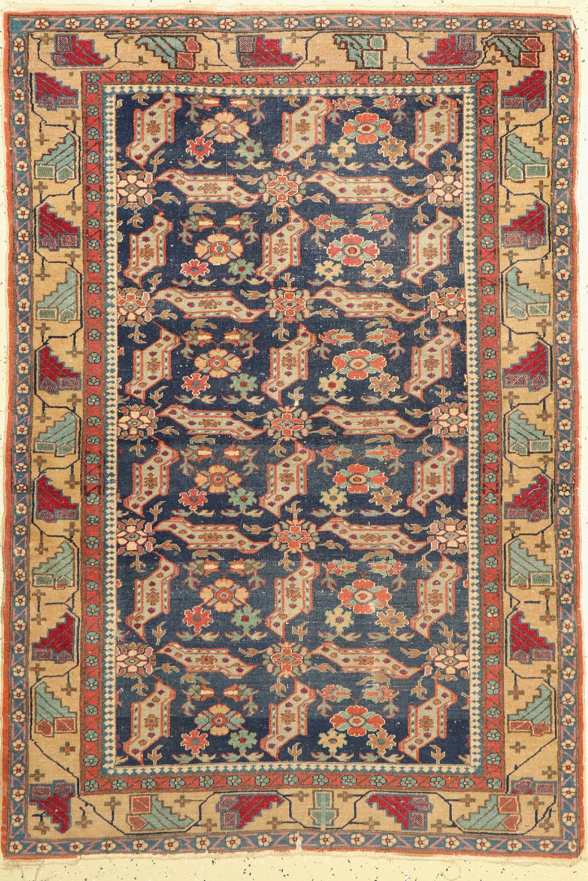 Panderma antik, Türkei, um 1910, Wolle auf Baumwolle, ca. 170 x 120 cm, Starke Gebrauchsspuren, kleiner Riss