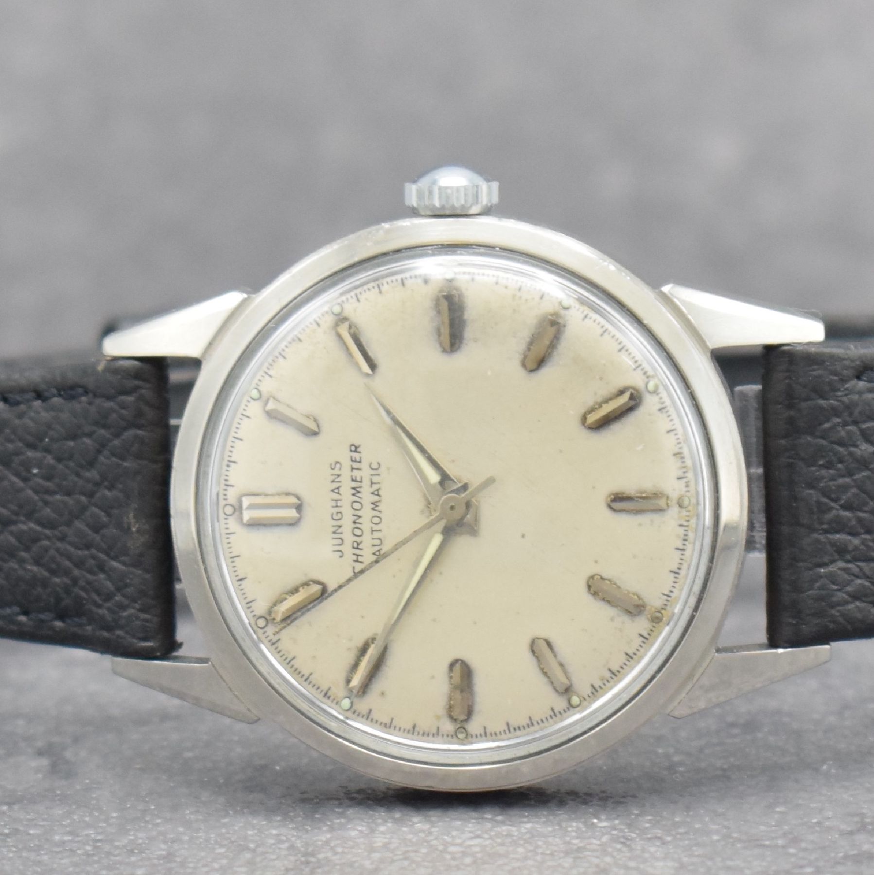 Detail a: JUNGHANS Chronometer Herrenarmbanduhr in Stahl, Deutschland um 1960, Automatik, Boden aufgedr., Junghans Lederband, silb. Zifferbl. pat., silb. Ind., ...