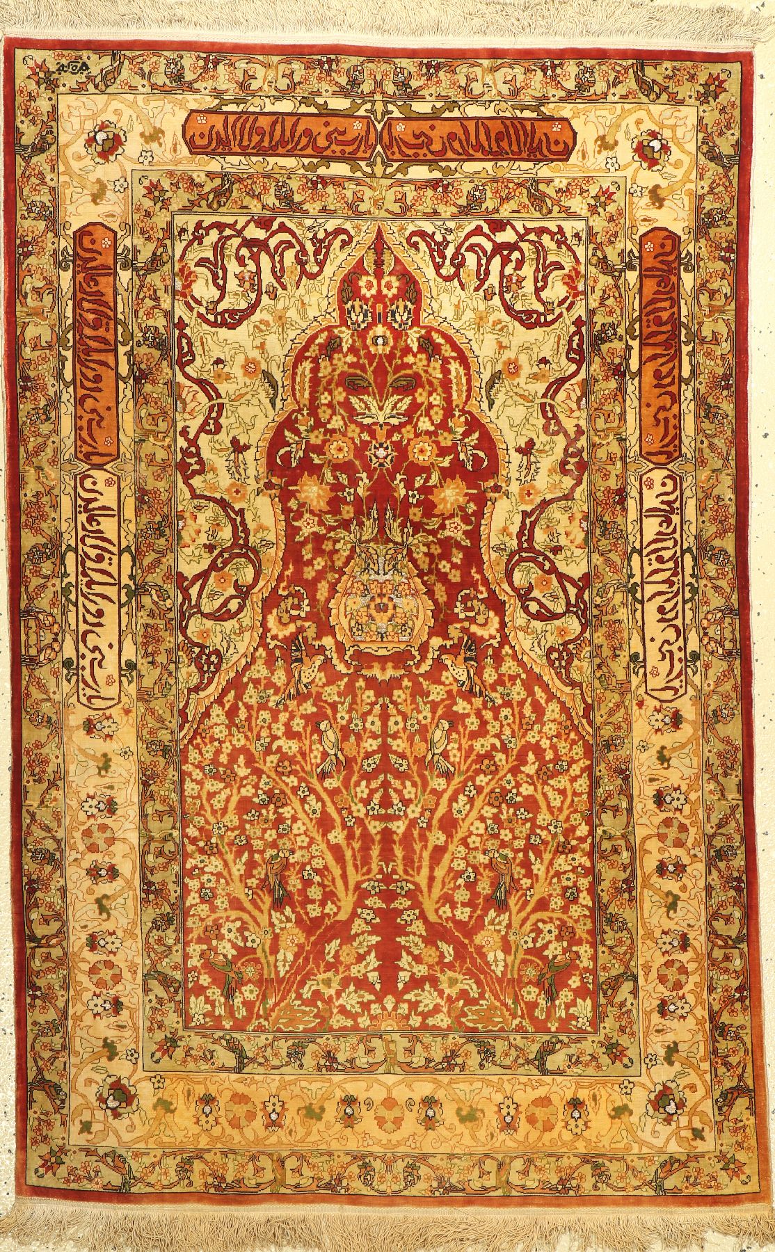 Hereke Seide fein Signiert, Türkei, um 1960, reine Naturseide, ca. 124 x 81 cm, guterZustand, teilweise verblasst